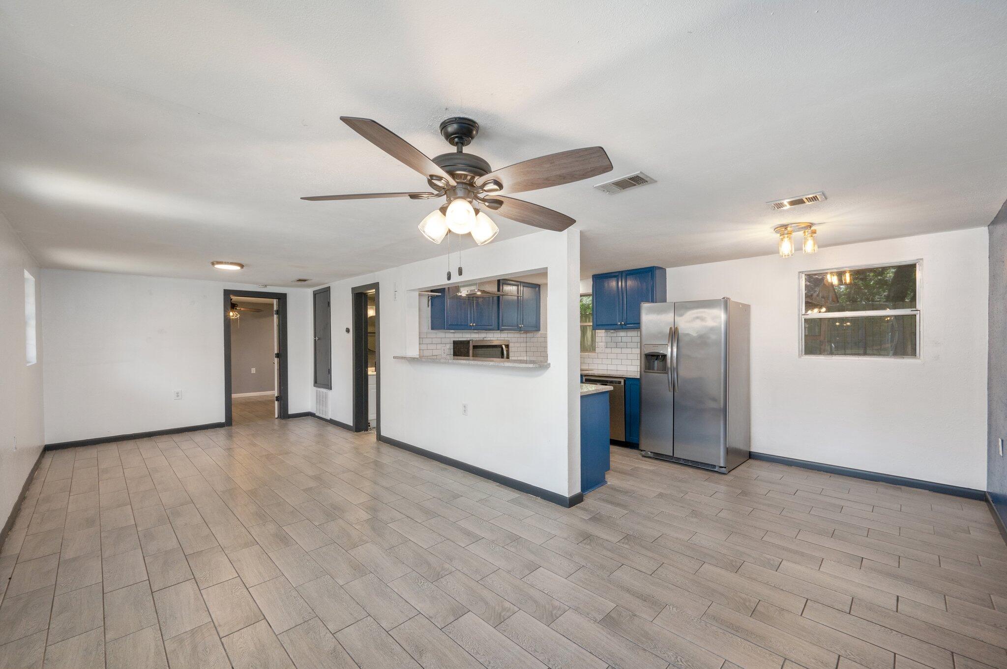 BRADYS S/D - Residential Lease