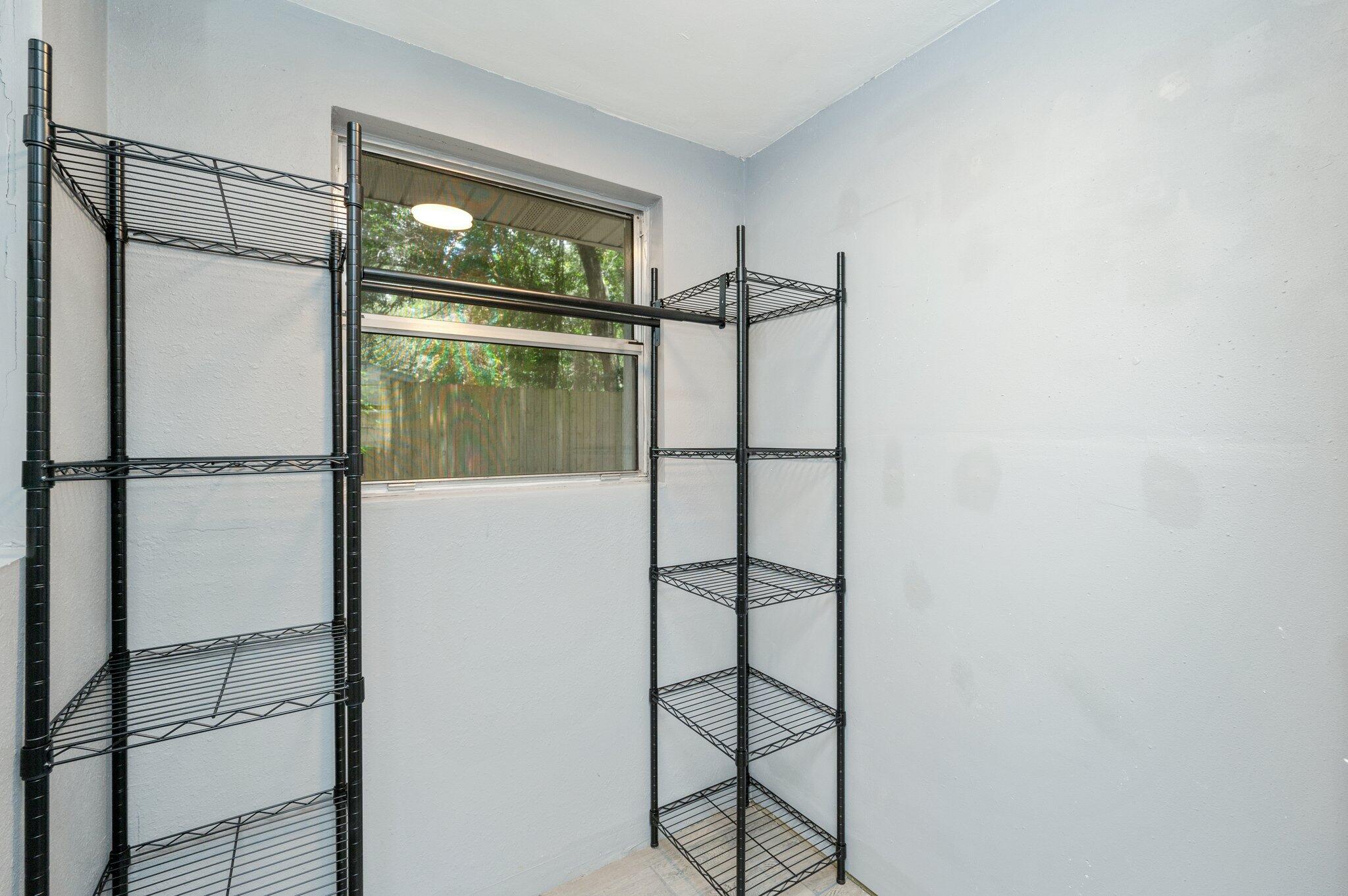 BRADYS S/D - Residential Lease