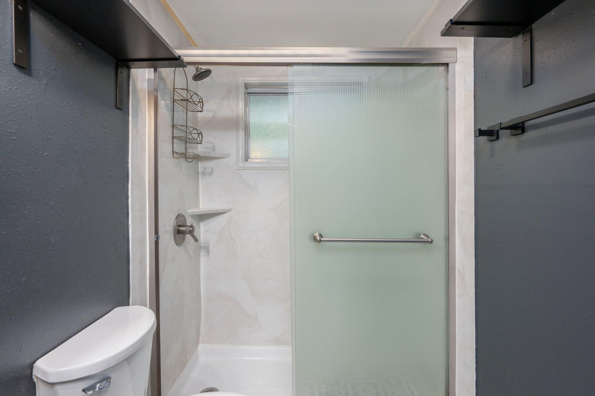 BRADYS S/D - Residential Lease