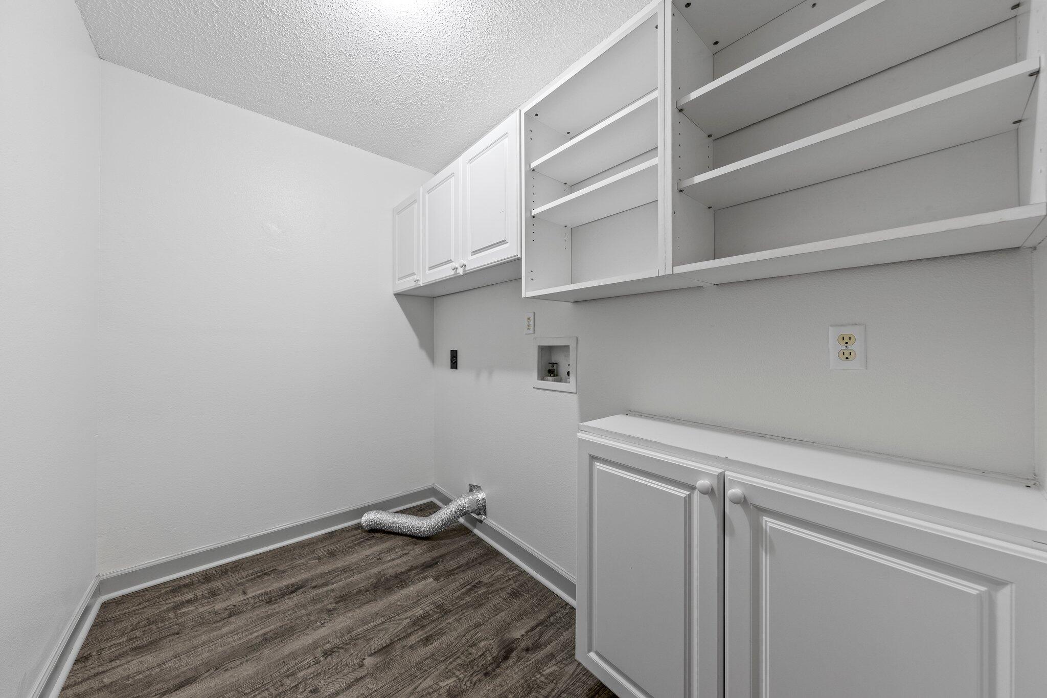 HUNTINGTON S/D PH 3 - Residential Lease