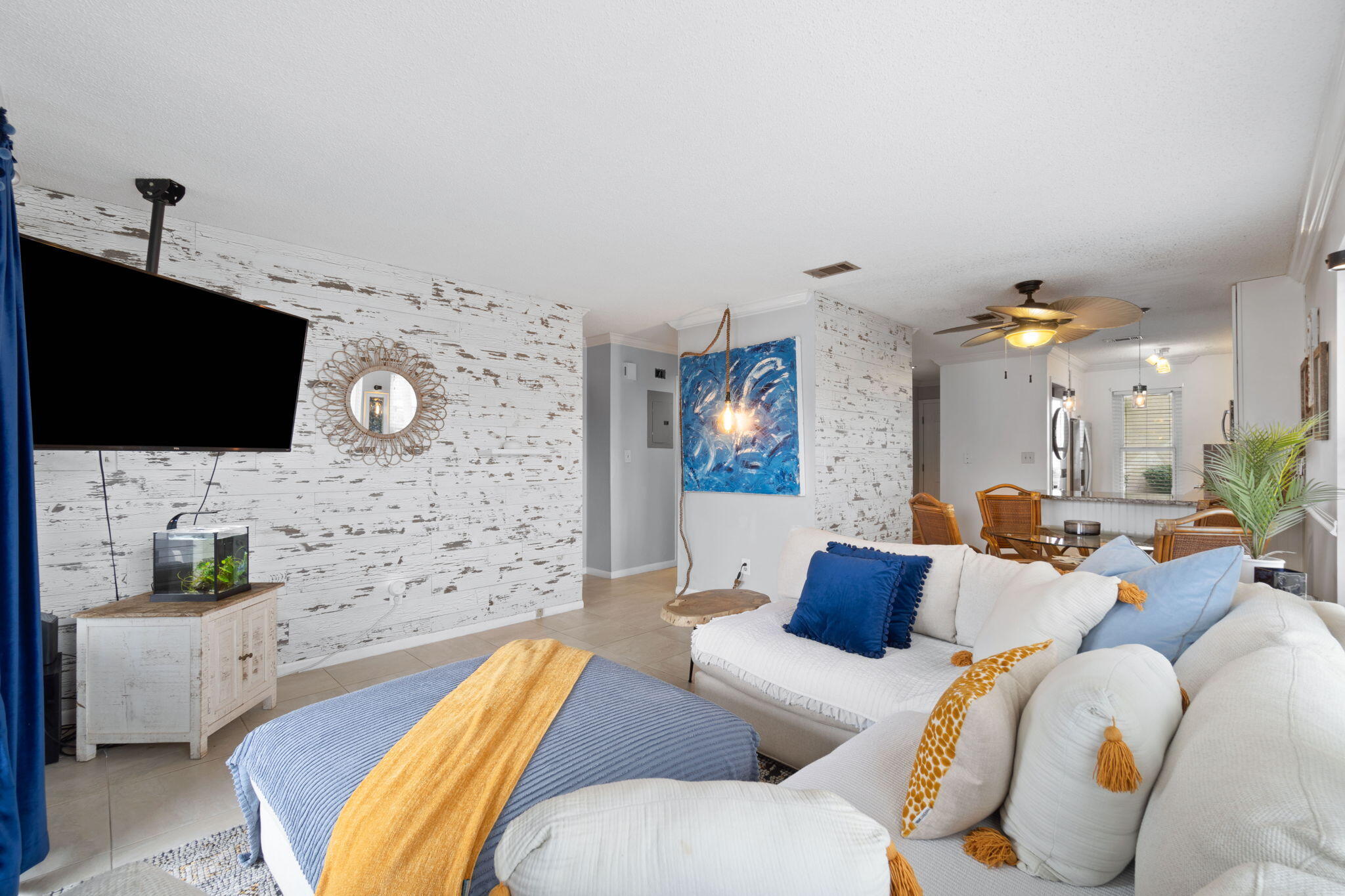POOLSIDE VILLAS CONDO - Residential