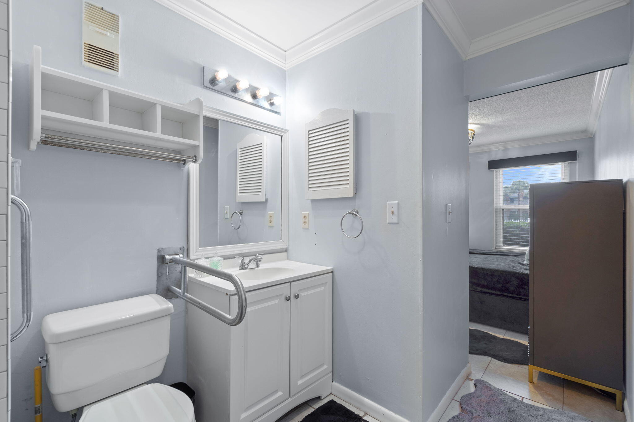 POOLSIDE VILLAS CONDO - Residential