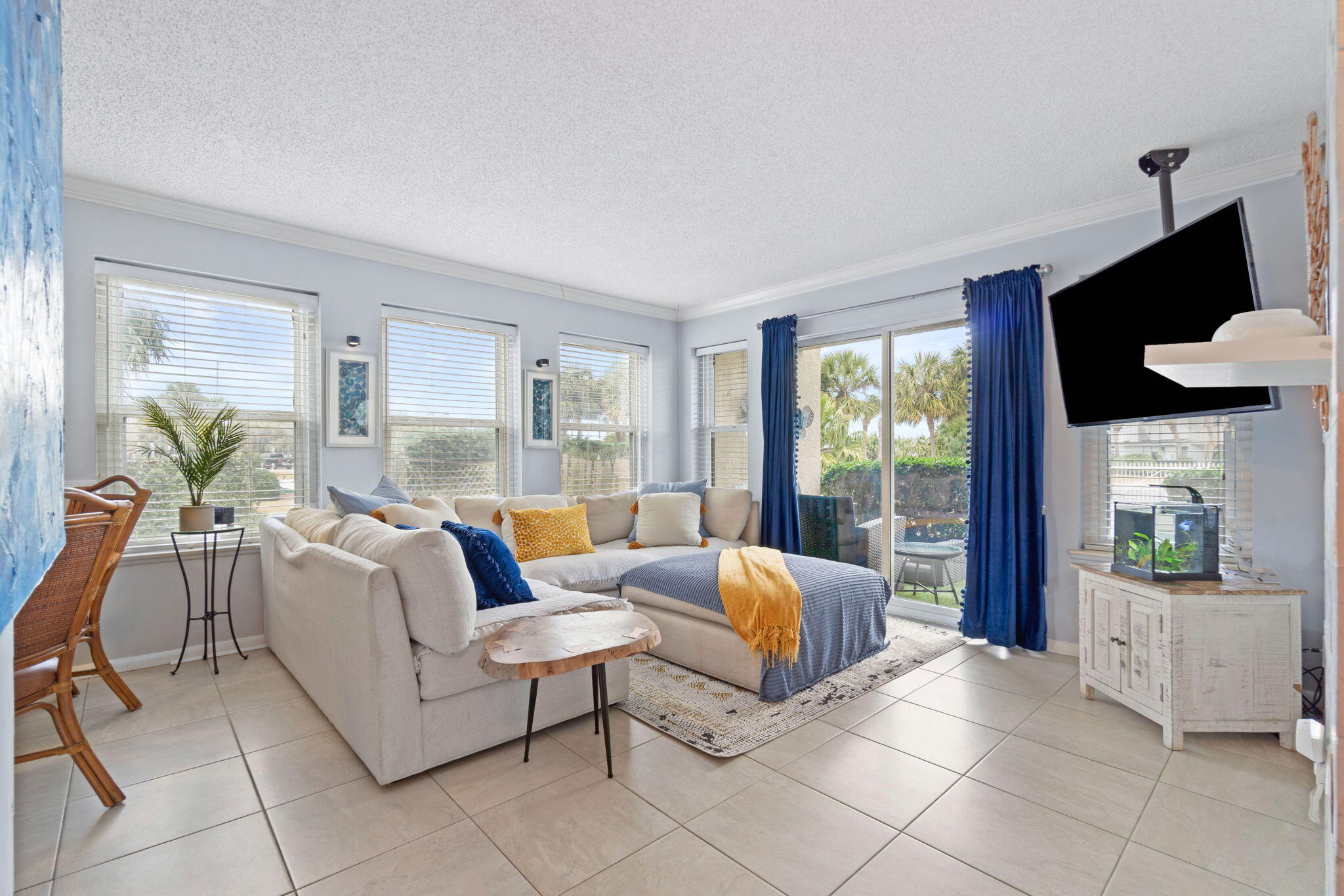 POOLSIDE VILLAS CONDO - Residential