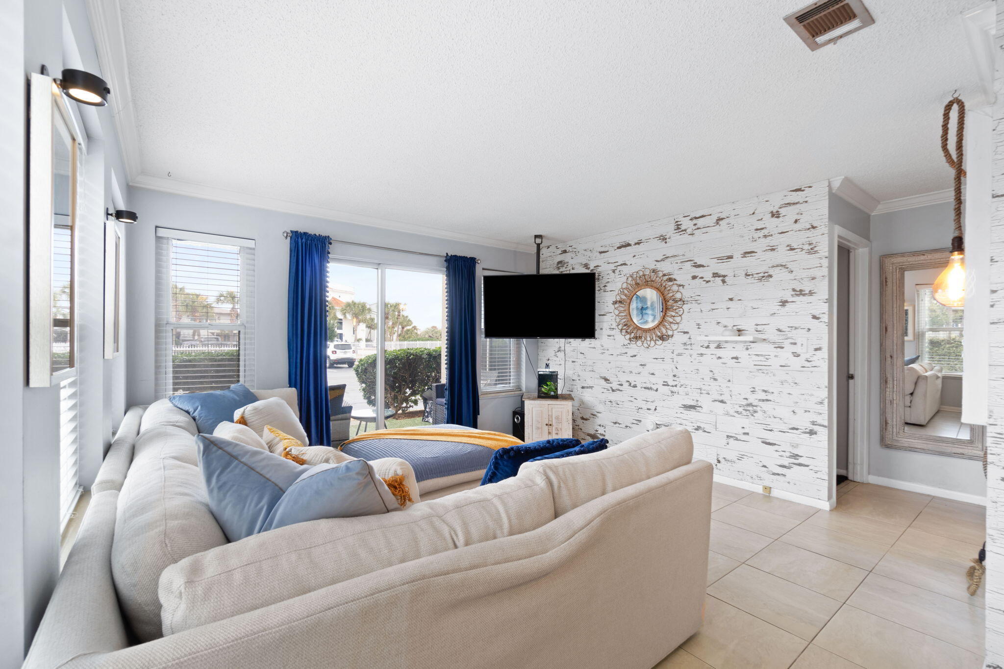 POOLSIDE VILLAS CONDO - Residential