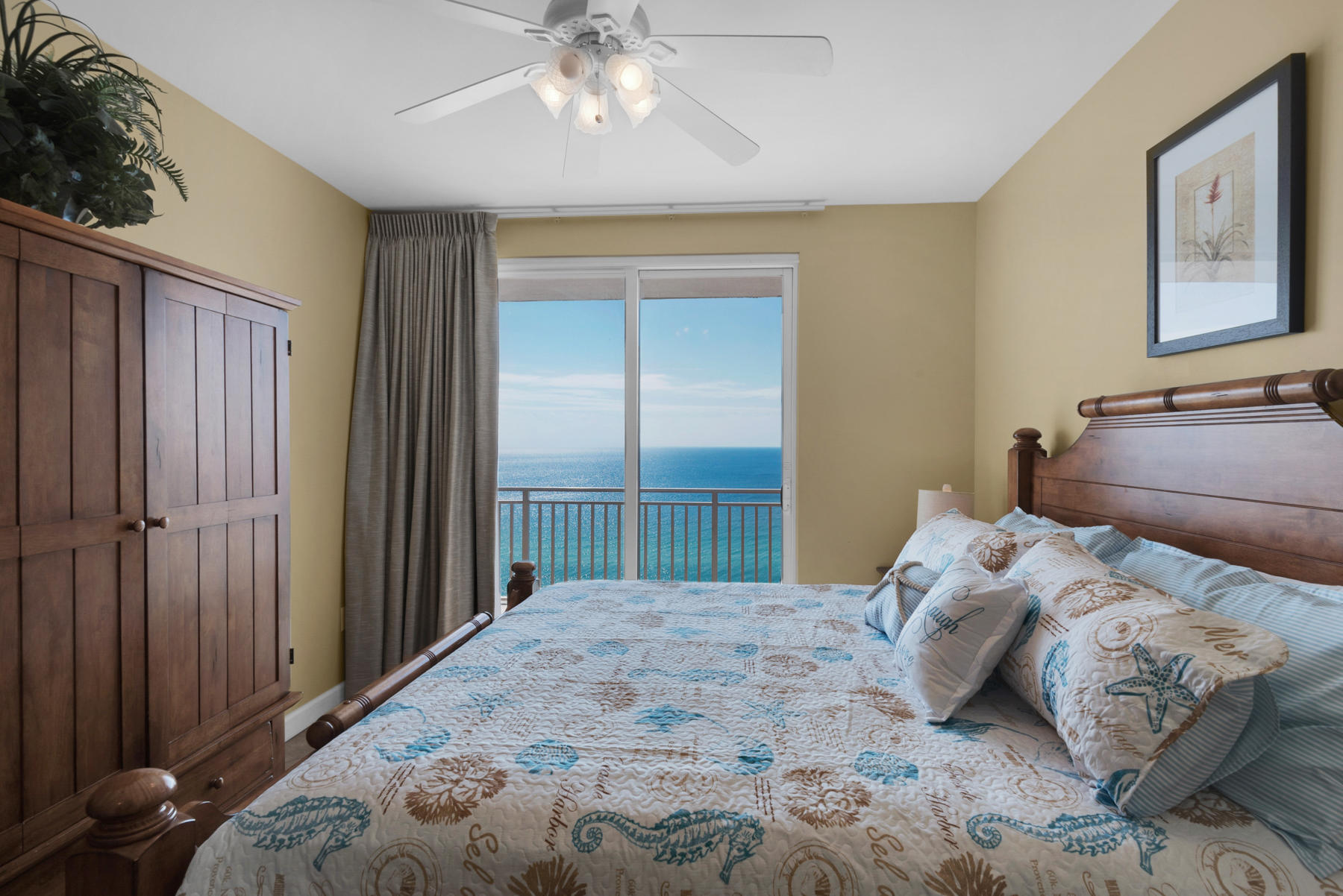 SPLASH CONDO - Residential