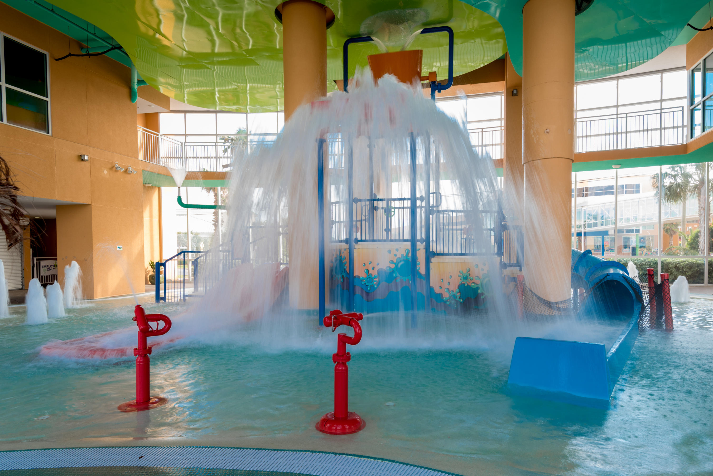 SPLASH CONDO - Residential