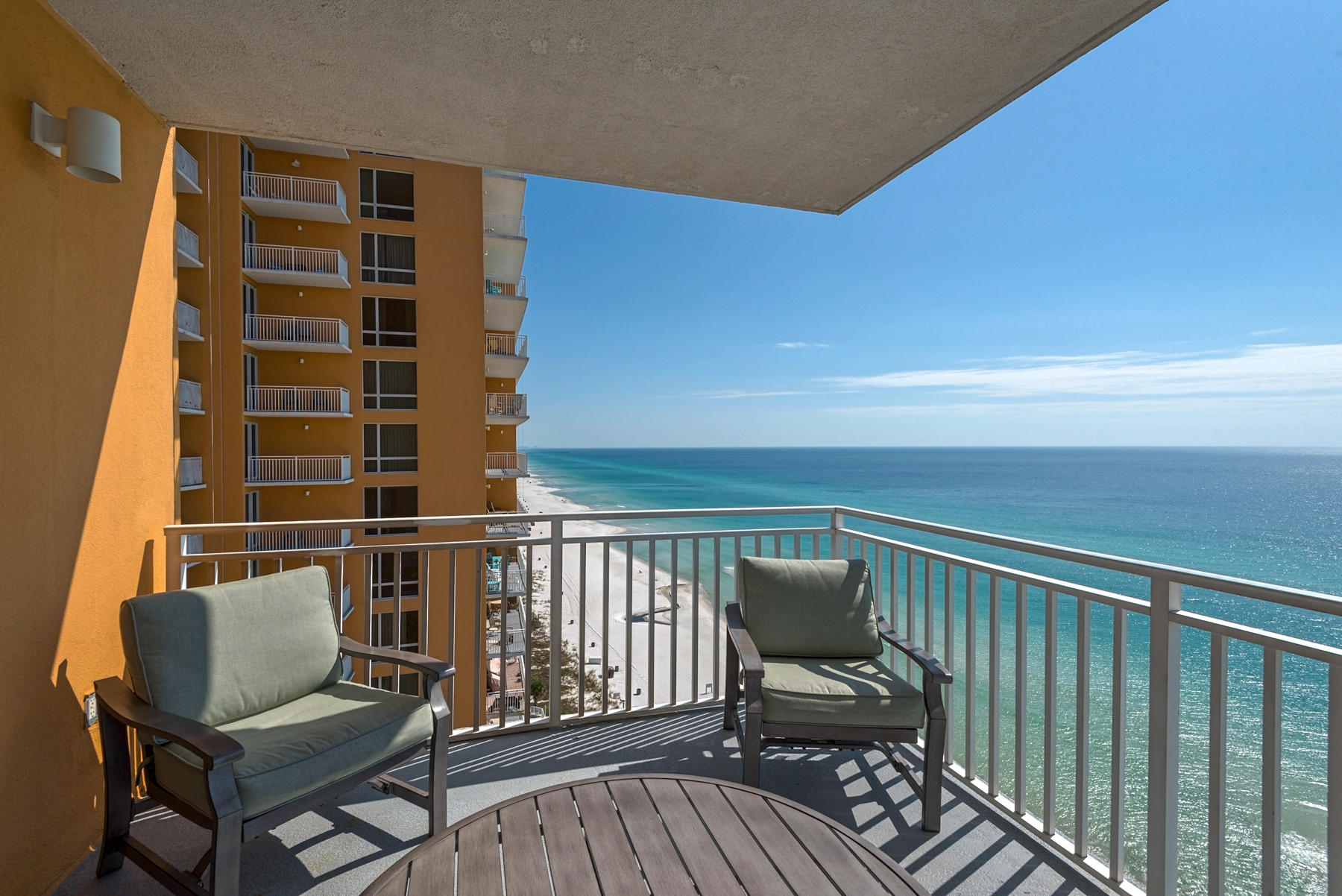 SPLASH CONDO - Residential