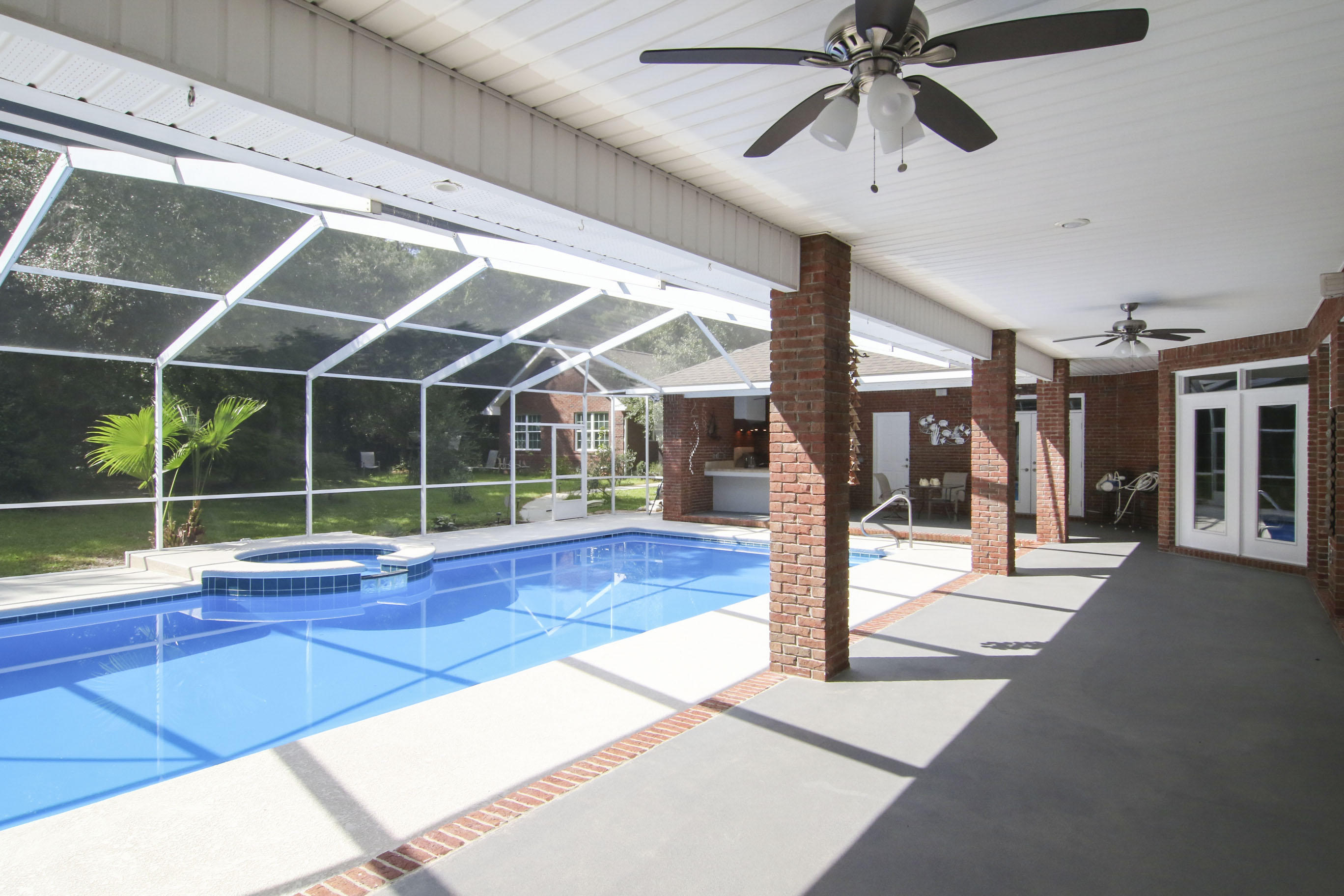 ROCKY BAYOU ESTATES 02 - Residential