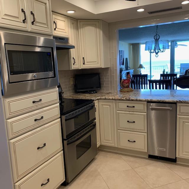 SHORELINE TOWERS 3 - Residential