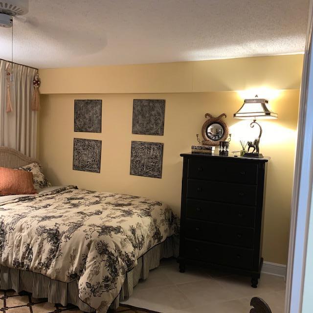 SHORELINE TOWERS 3 - Residential