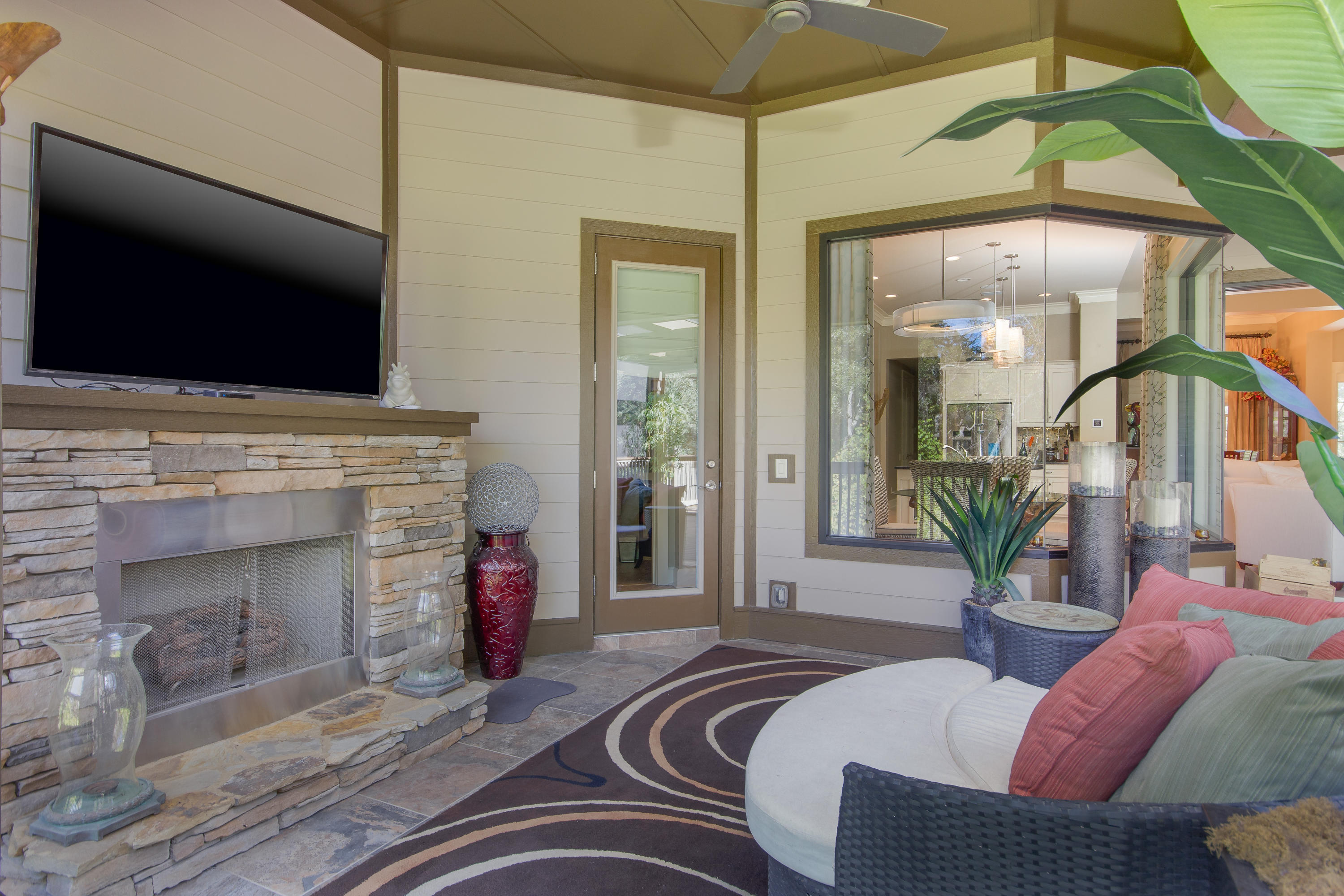 Wild Heron - Residential