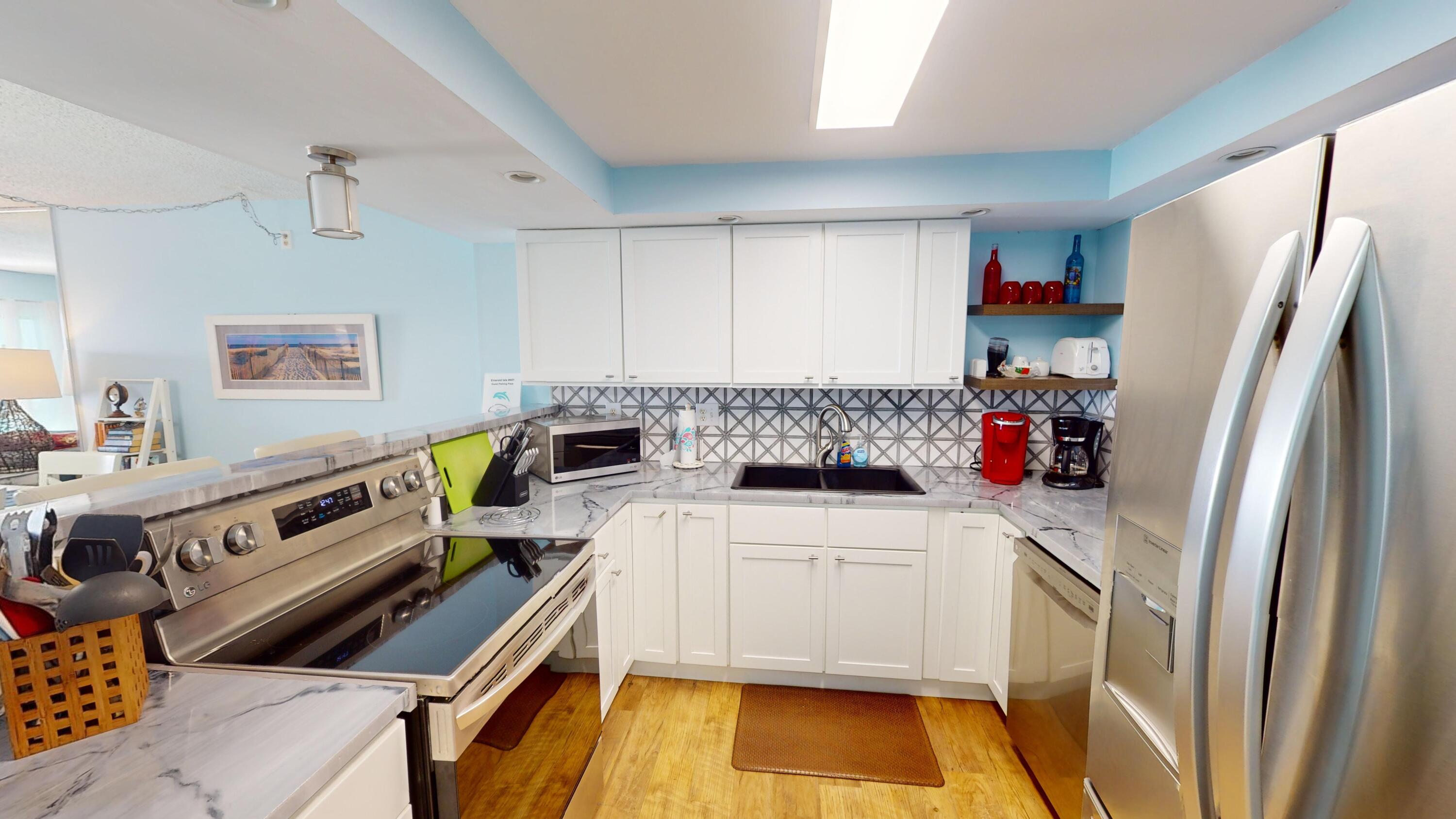 EMERALD ISLE - Residential