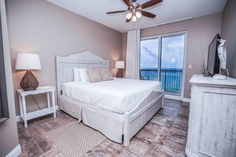 CALYPSO RESORT & TOWERS - Residential