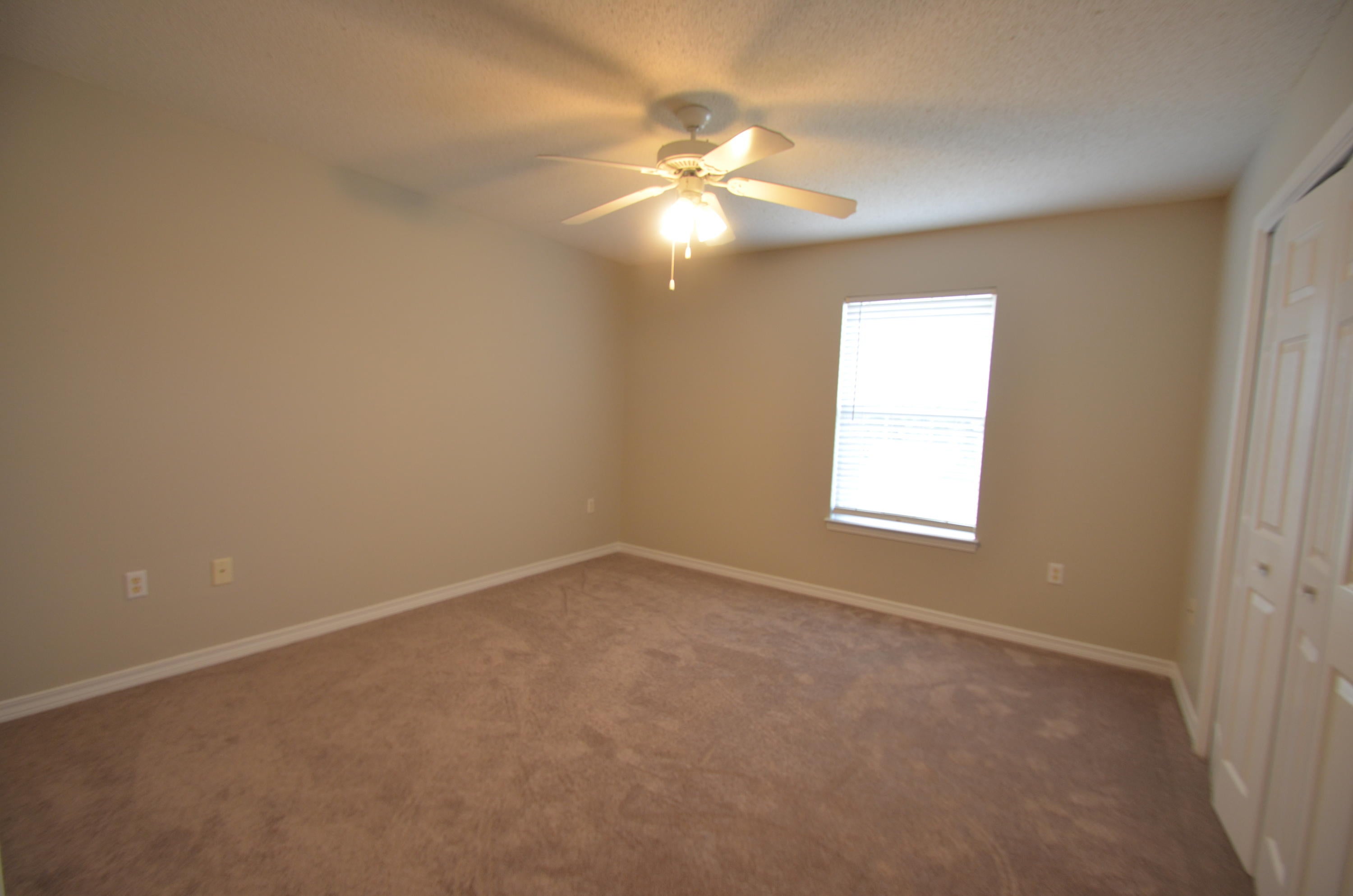 PORT DIXIE - Residential Lease