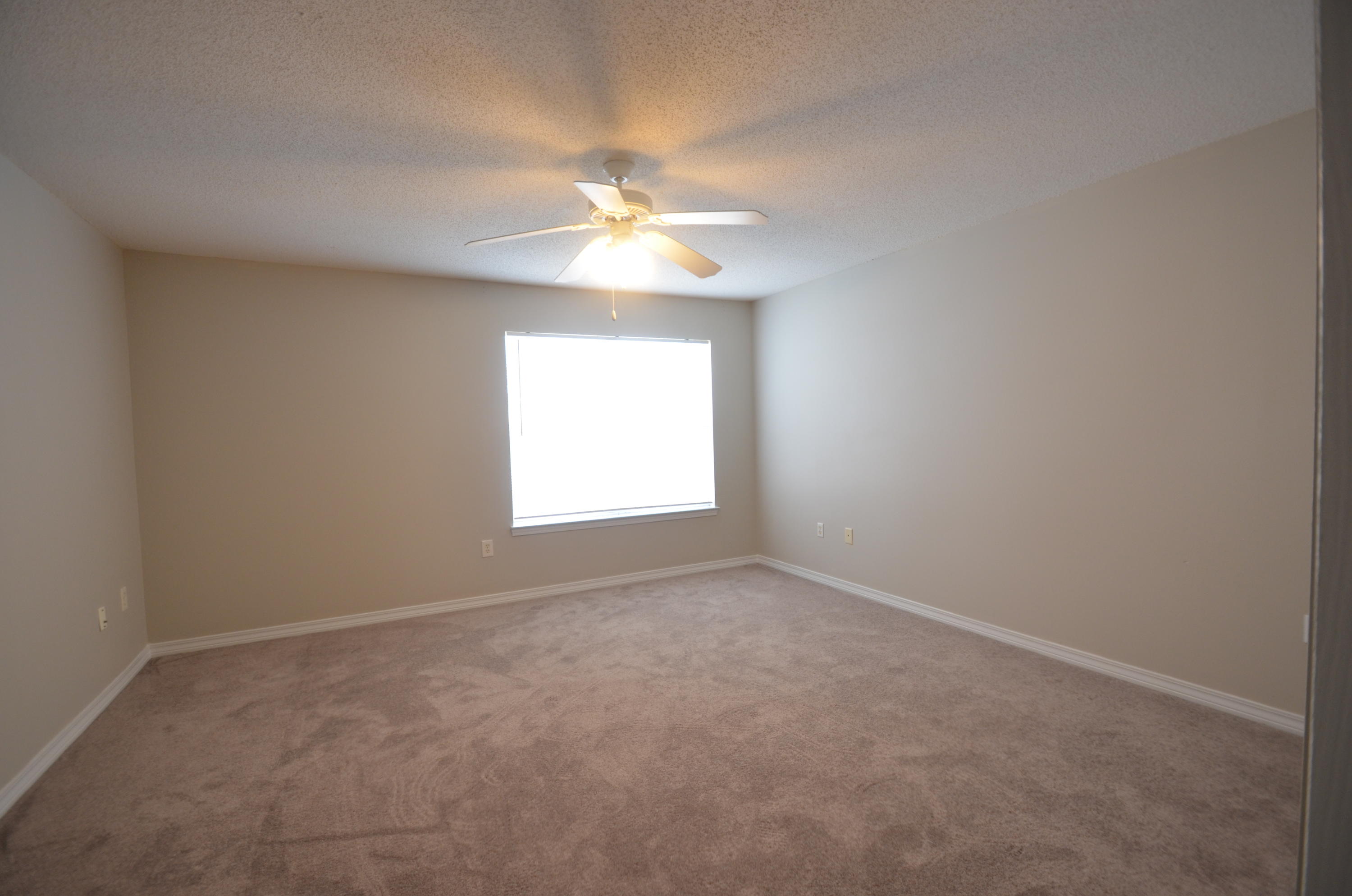 PORT DIXIE - Residential Lease
