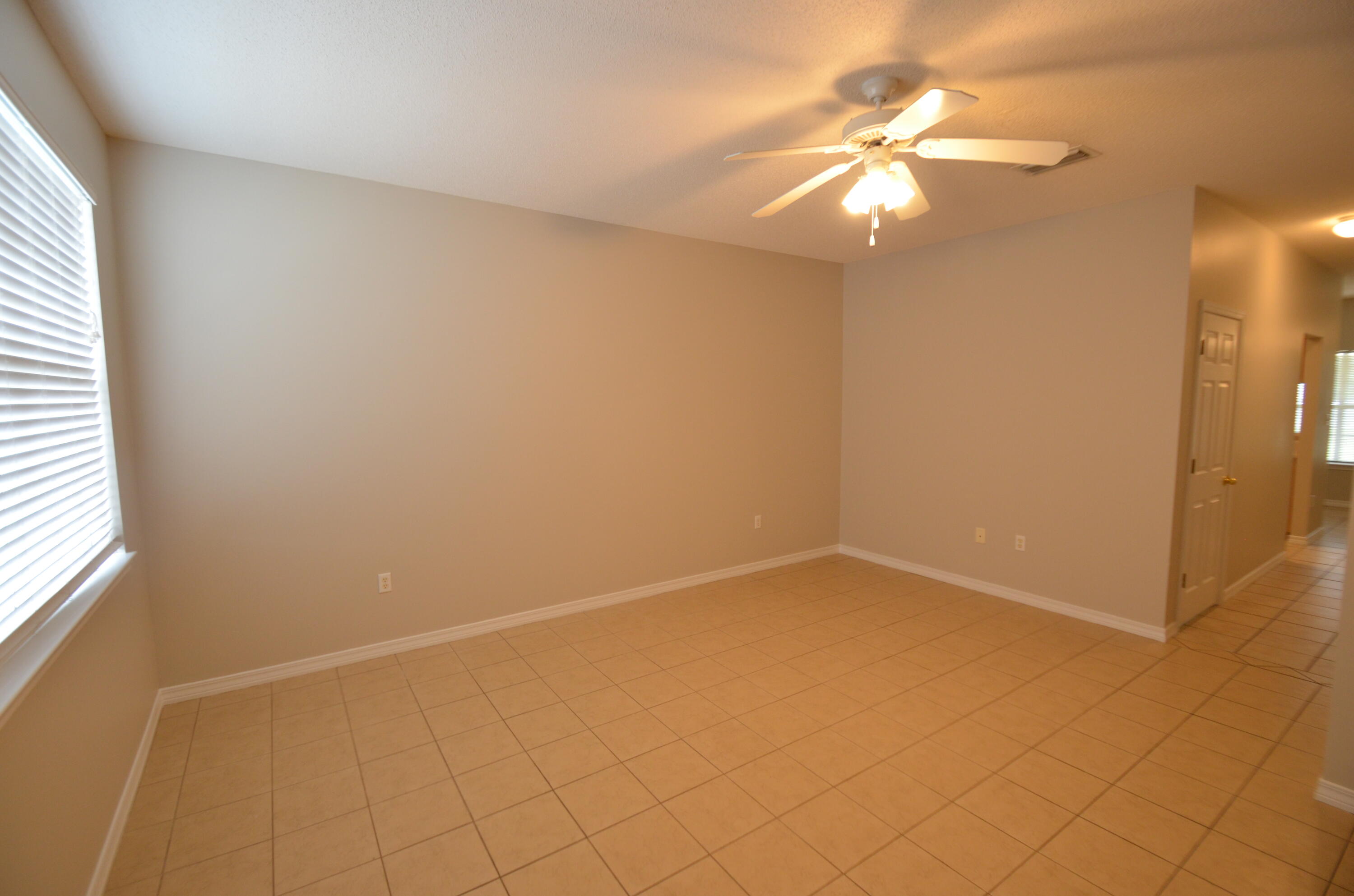 PORT DIXIE - Residential Lease