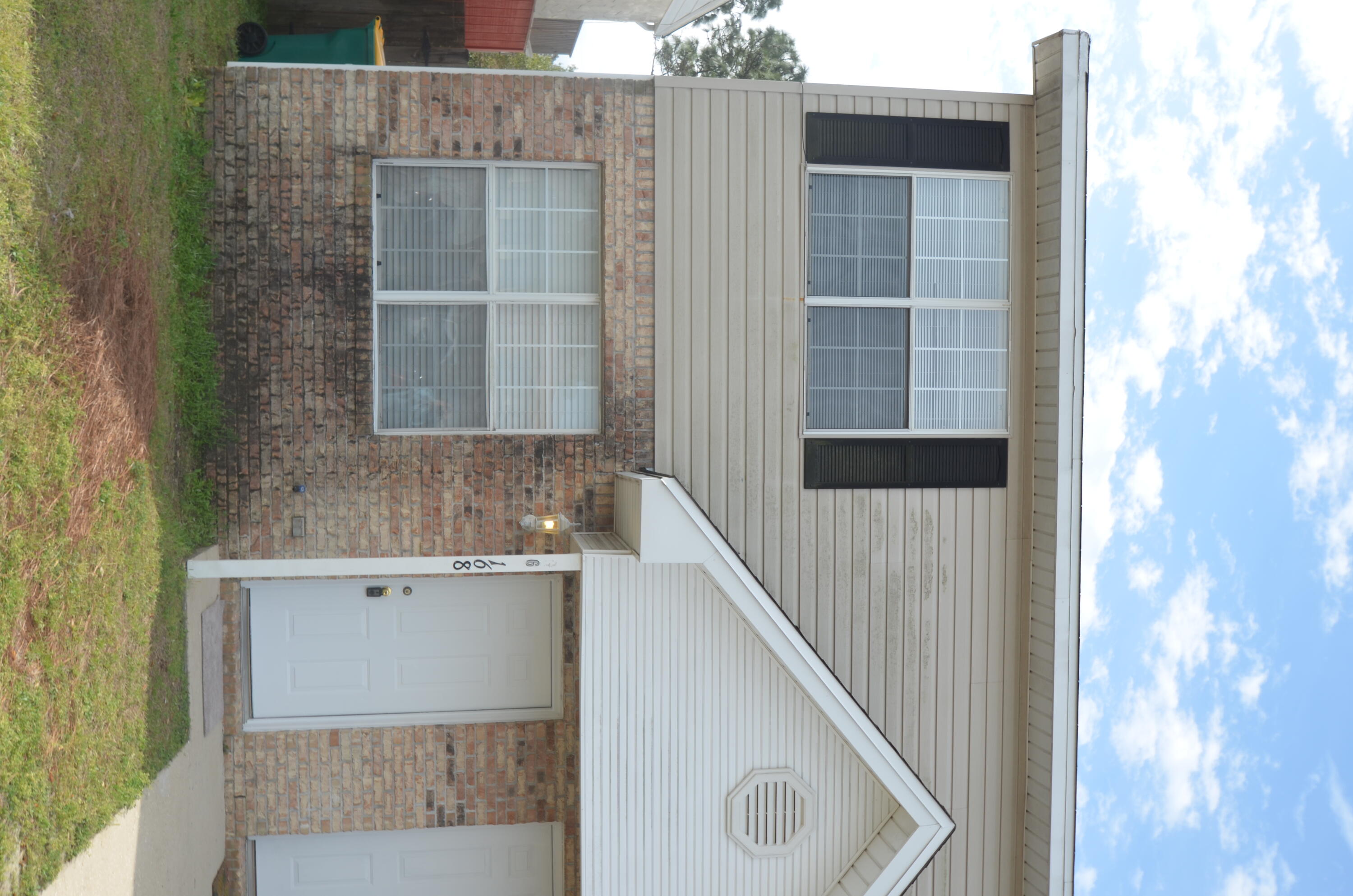 PORT DIXIE - Residential Lease