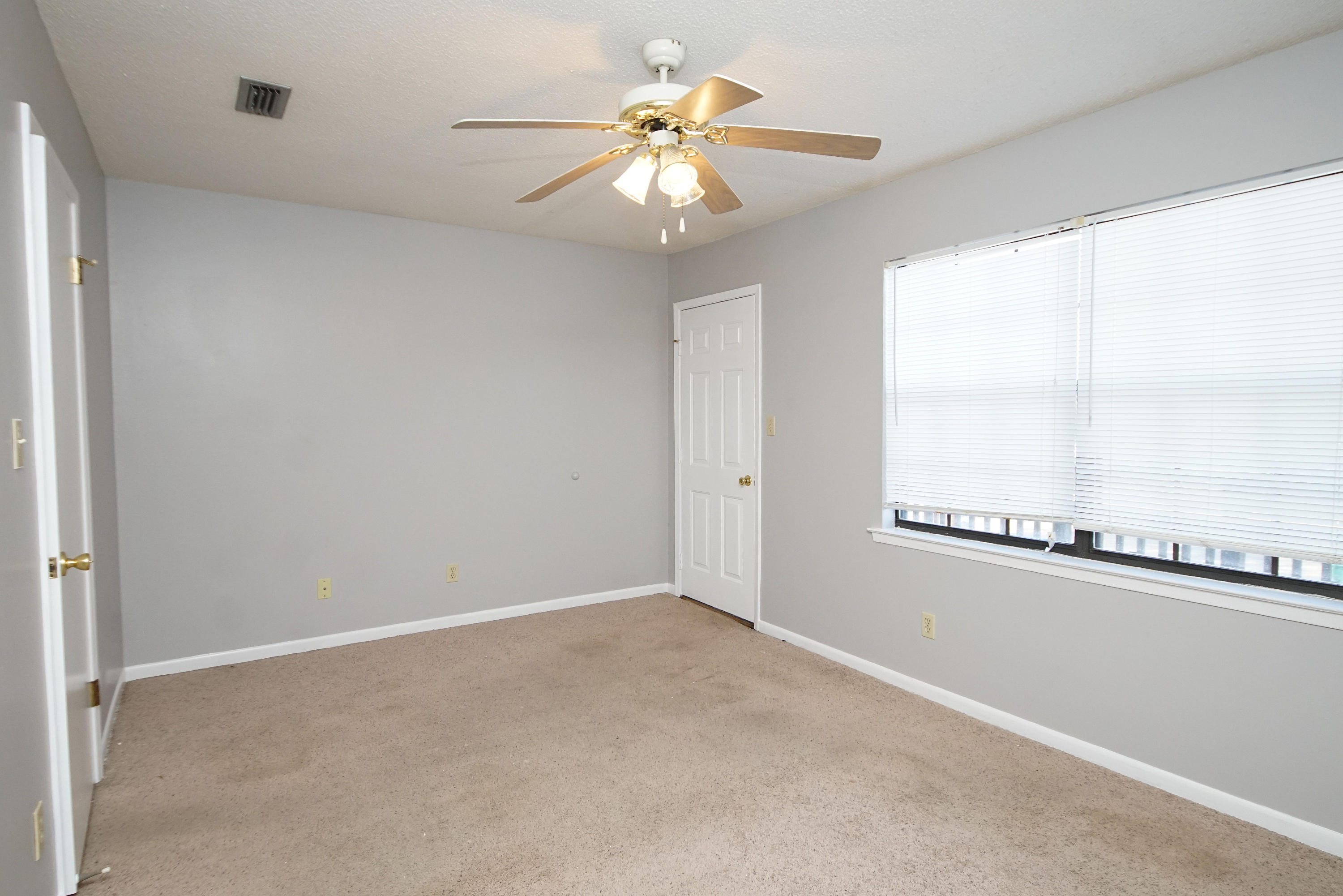 PARK VIEW T/H UNIT 7 - Residential