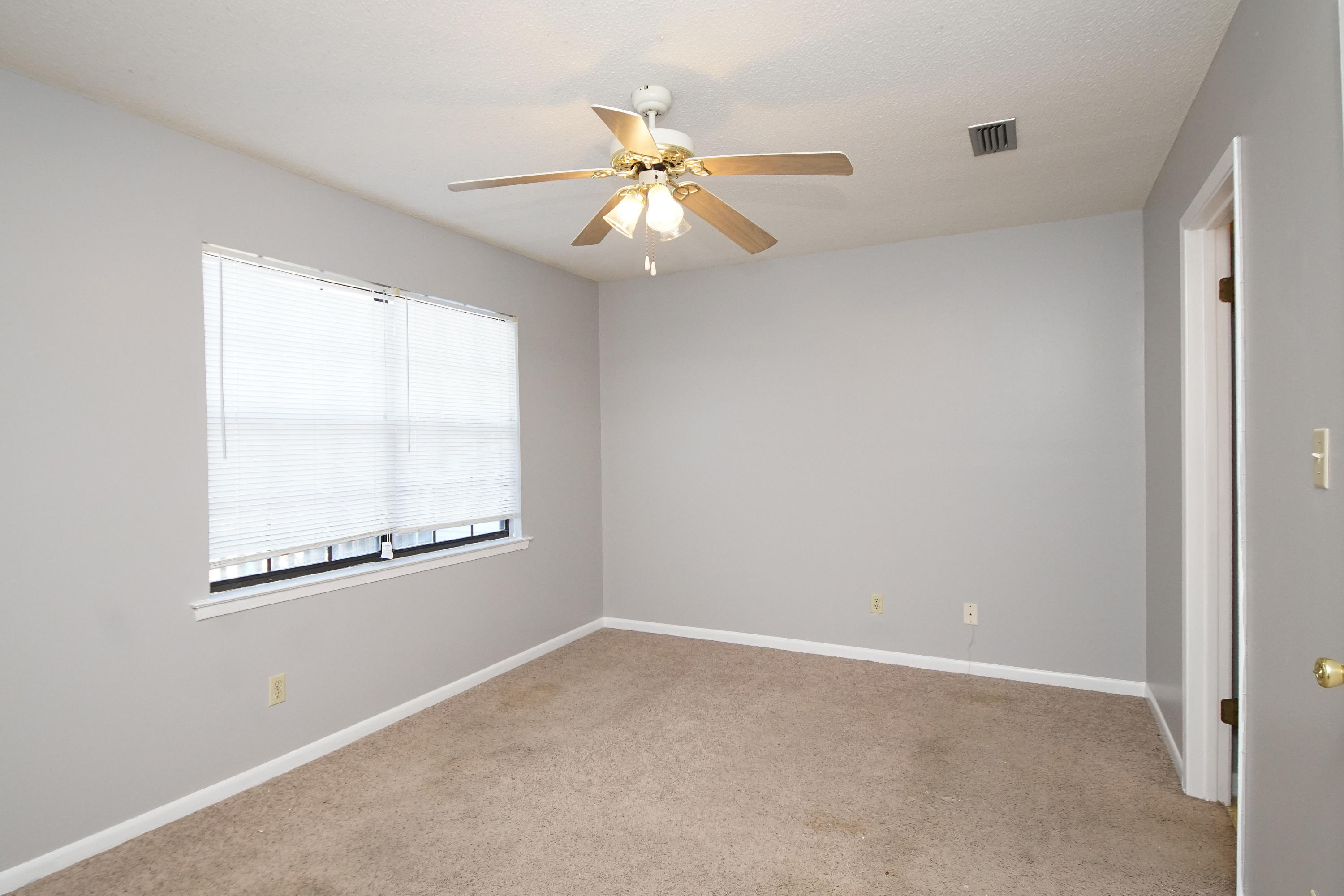 PARK VIEW T/H UNIT 7 - Residential