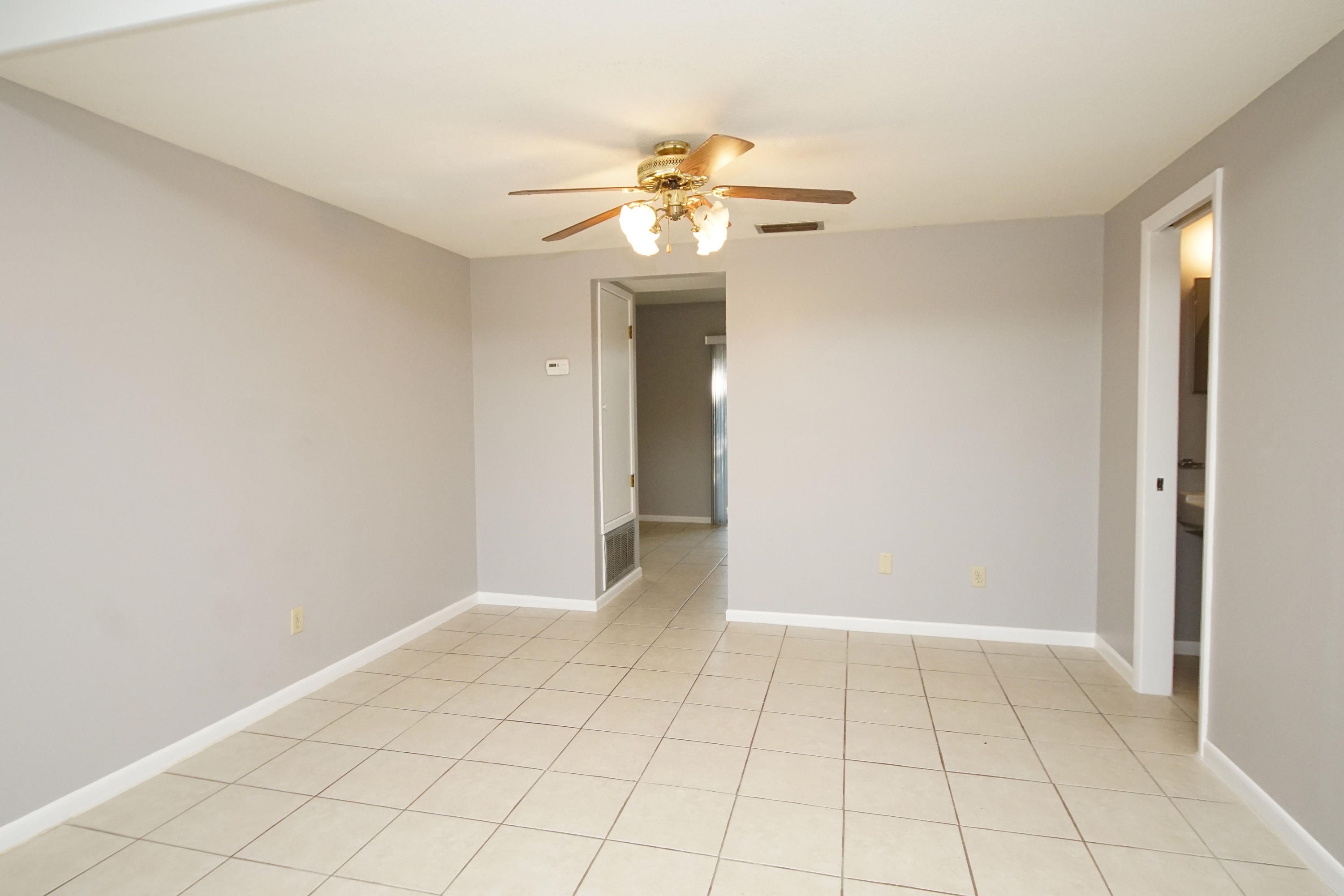 PARK VIEW T/H UNIT 7 - Residential