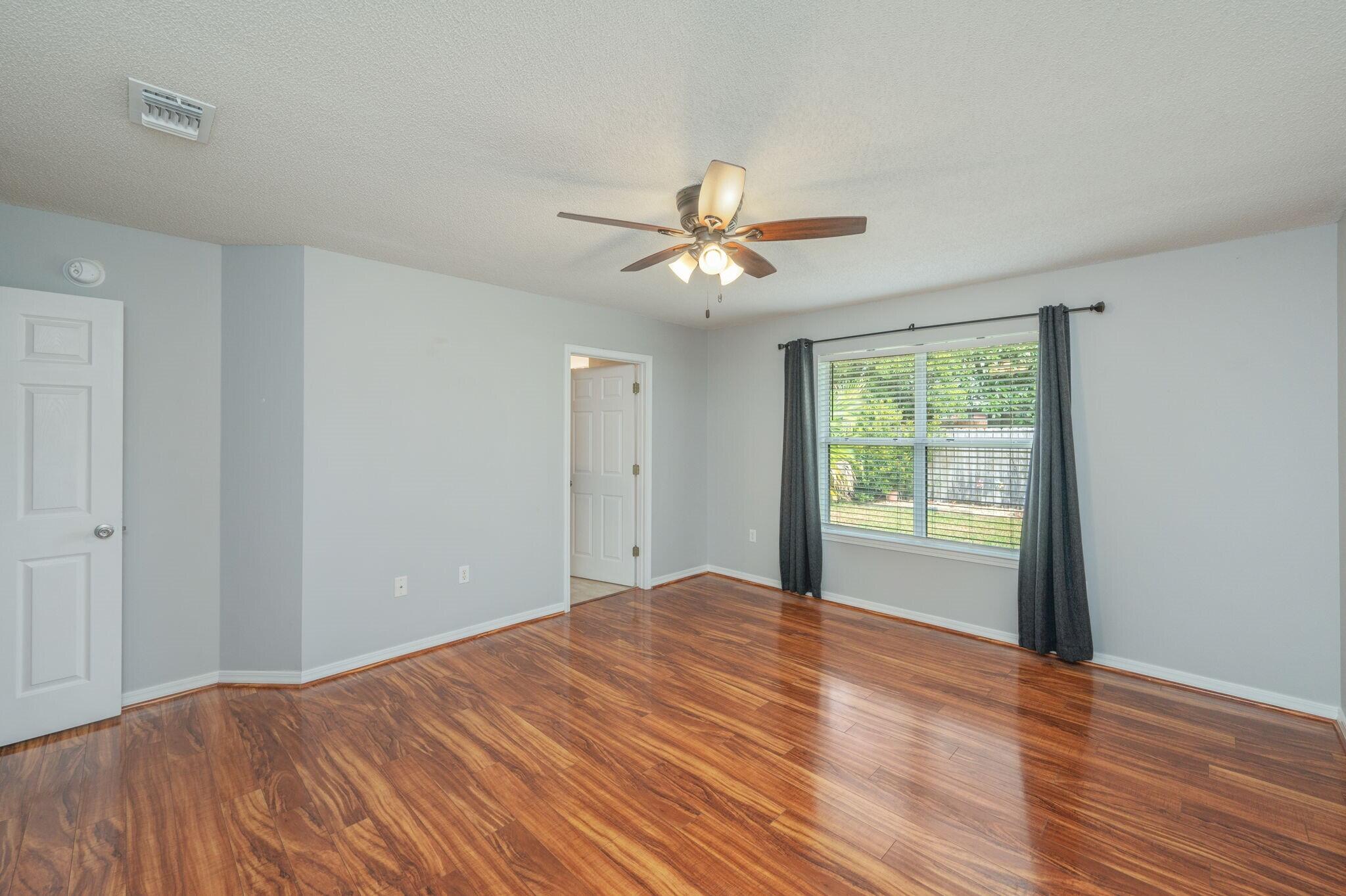 EMERALD VILLAGE S/D - Residential