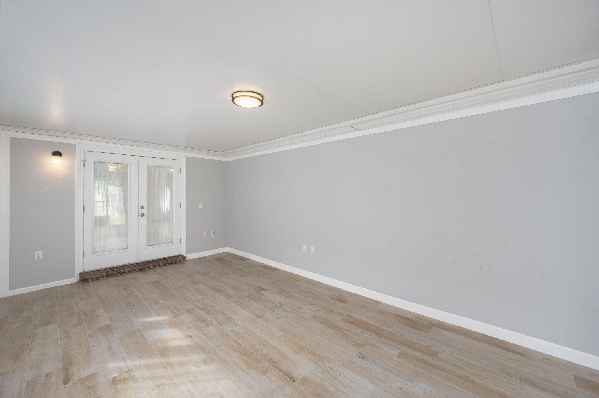 EMERALD VILLAGE S/D - Residential