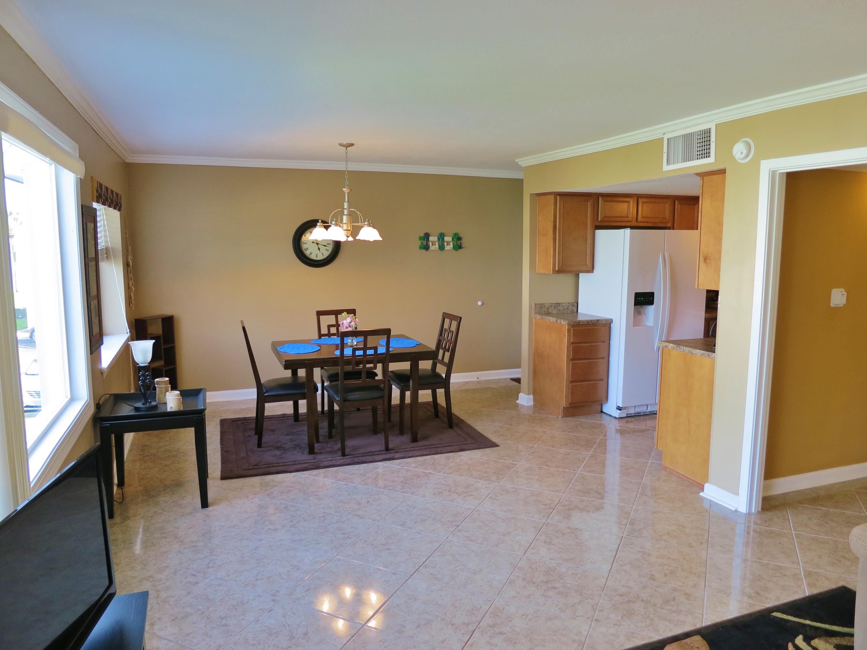 FINISTERRA CONDO - Residential