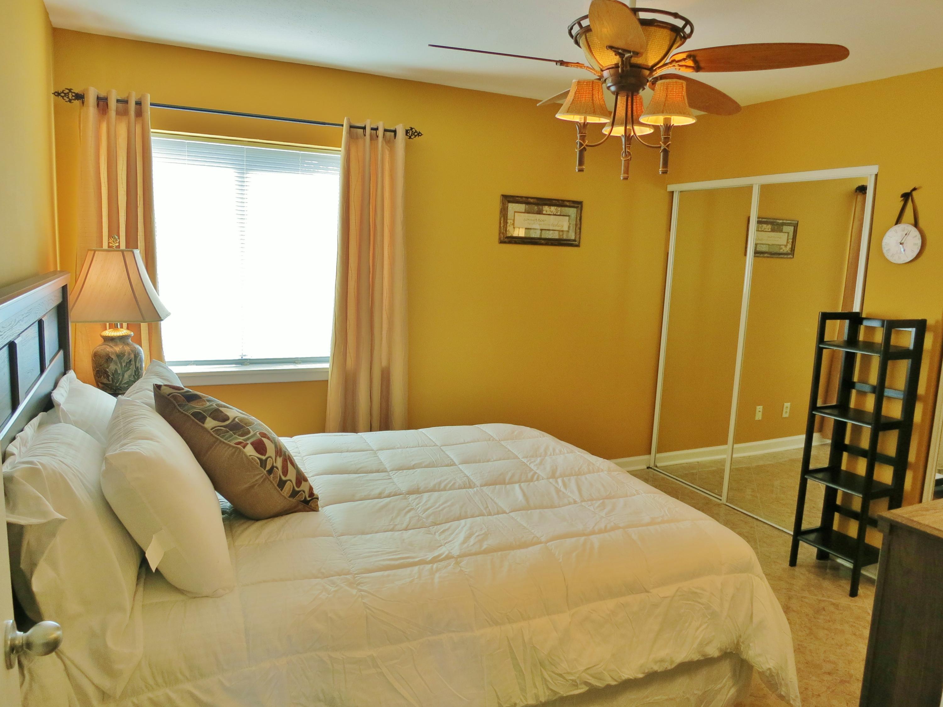 FINISTERRA CONDO - Residential