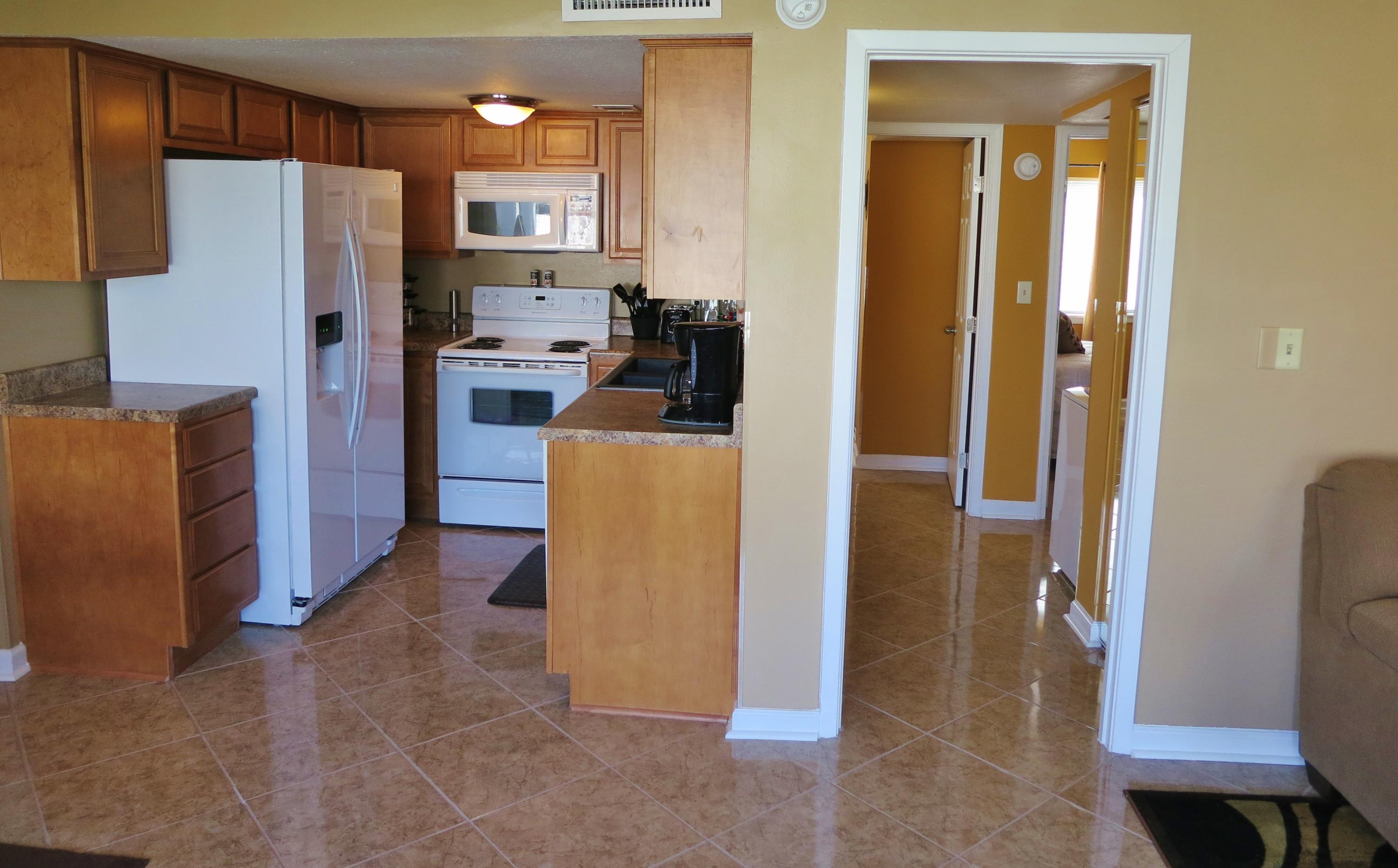 FINISTERRA CONDO - Residential