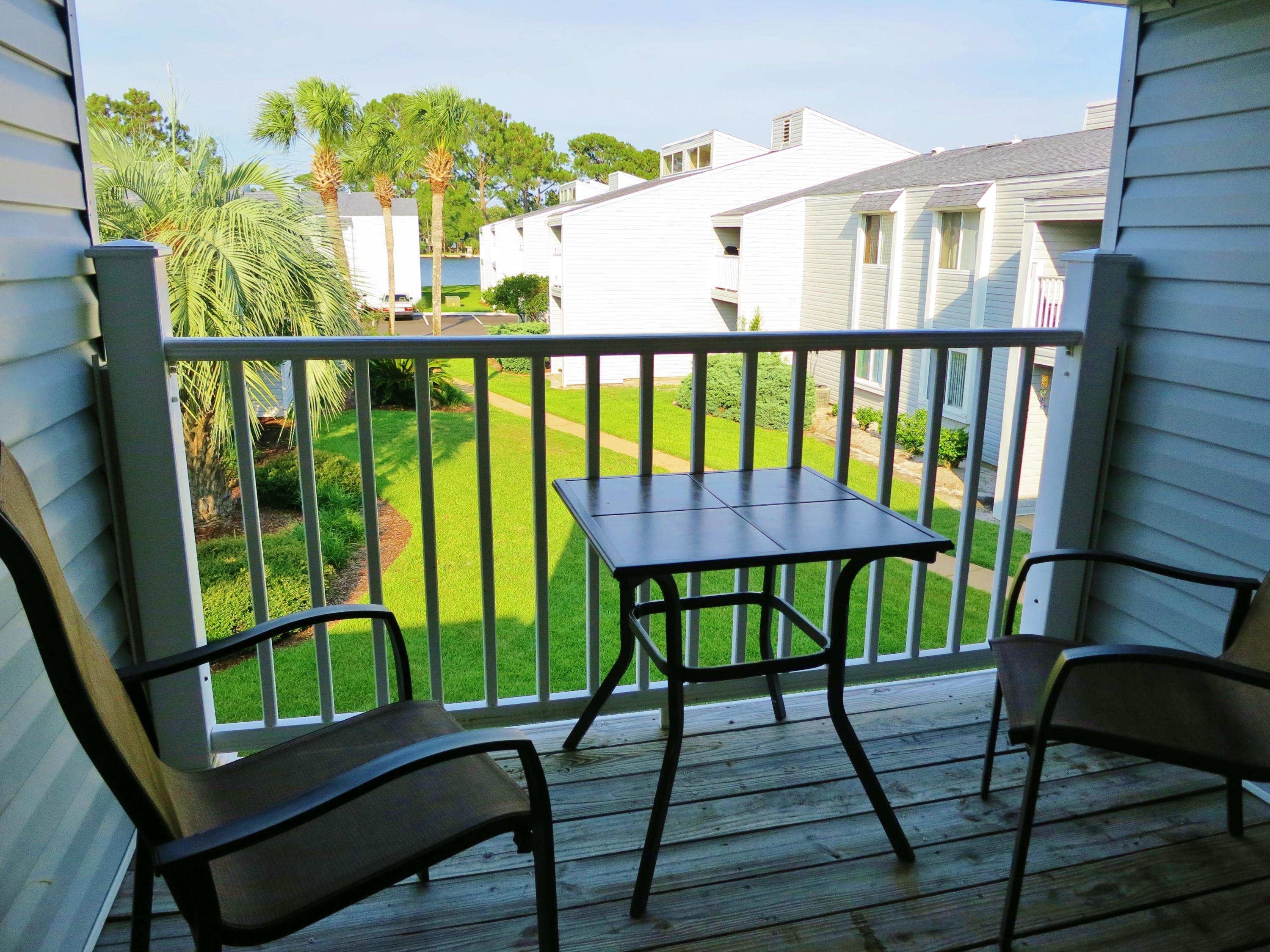 FINISTERRA CONDO - Residential