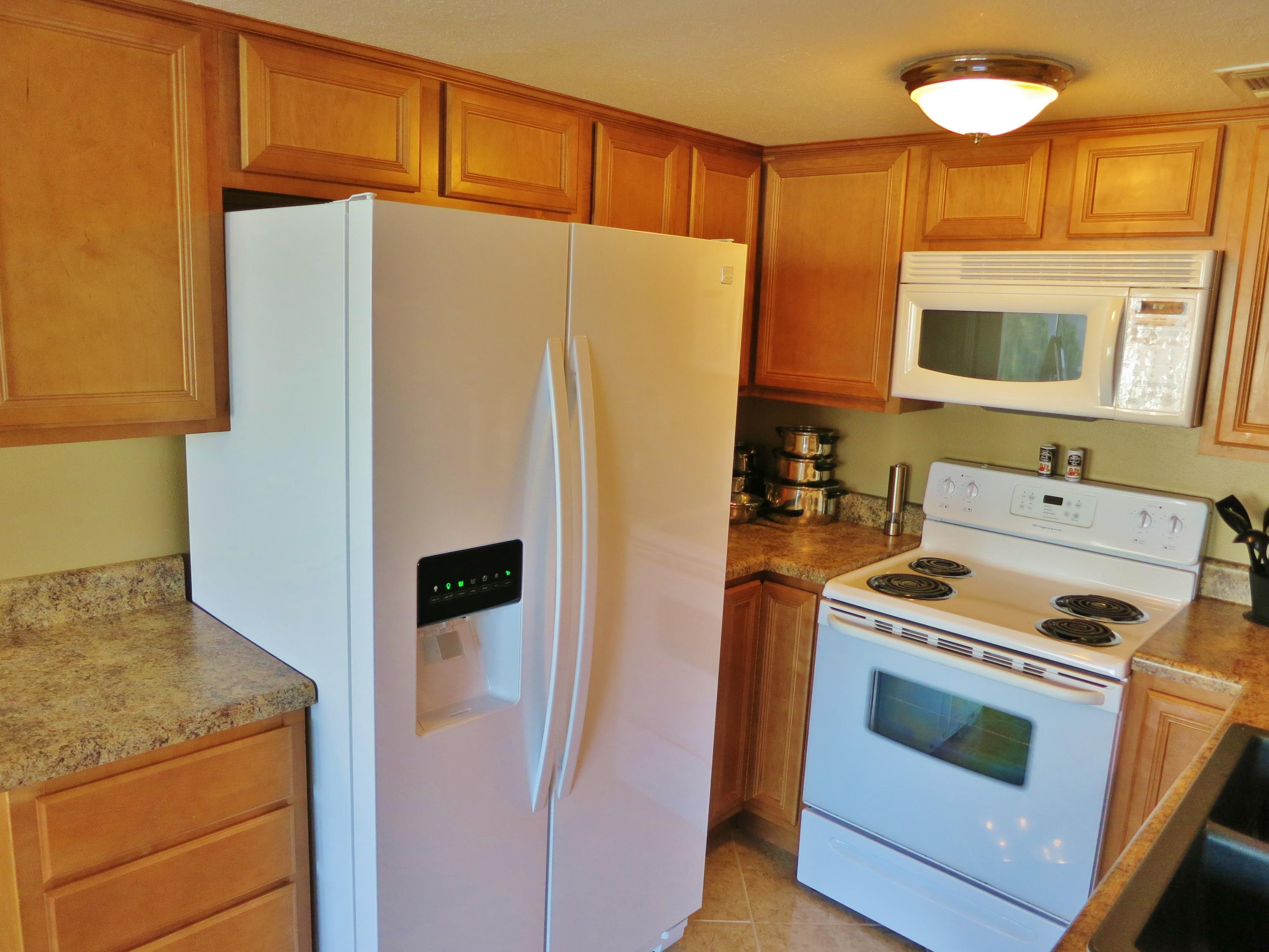 FINISTERRA CONDO - Residential