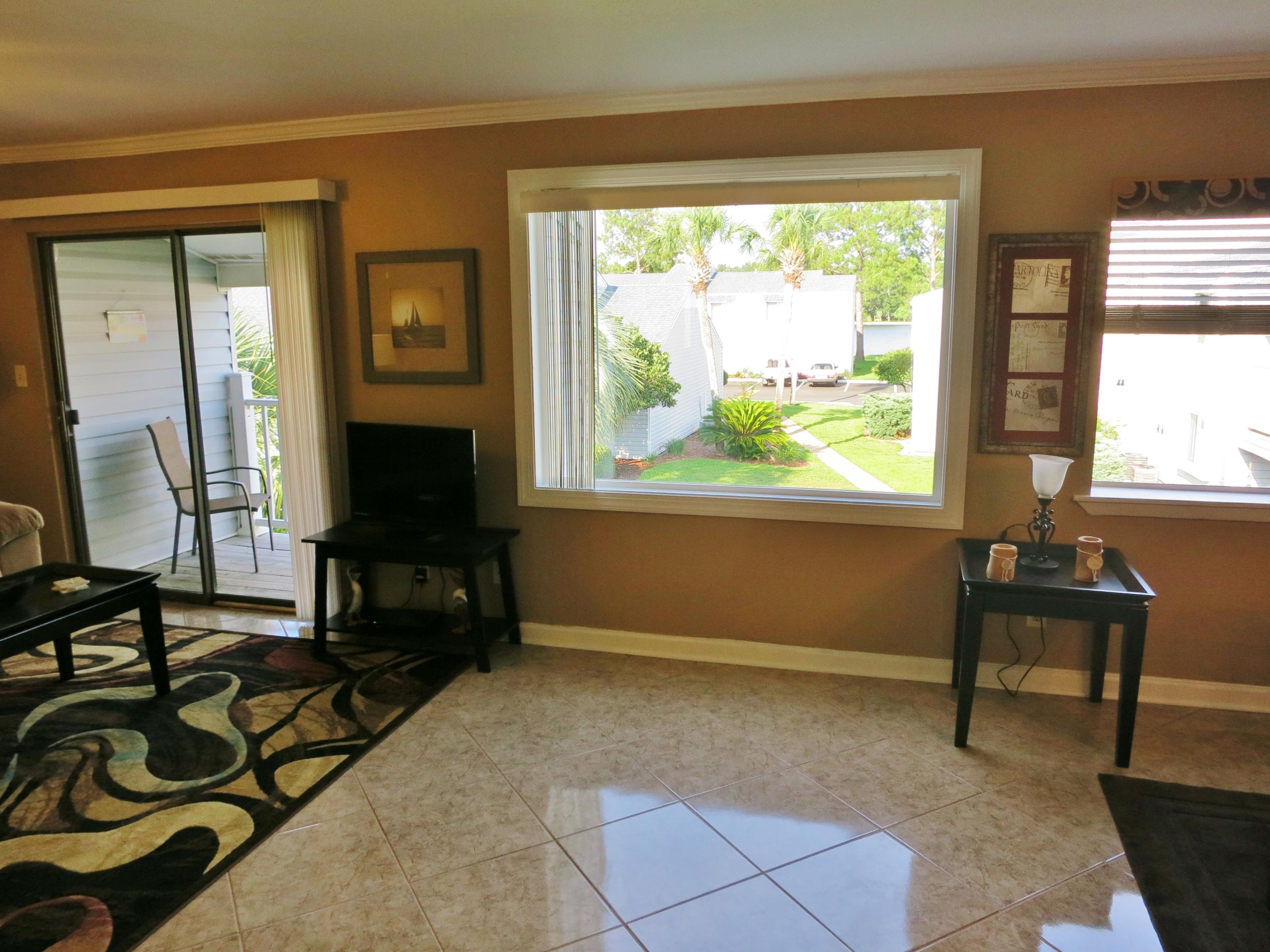 FINISTERRA CONDO - Residential