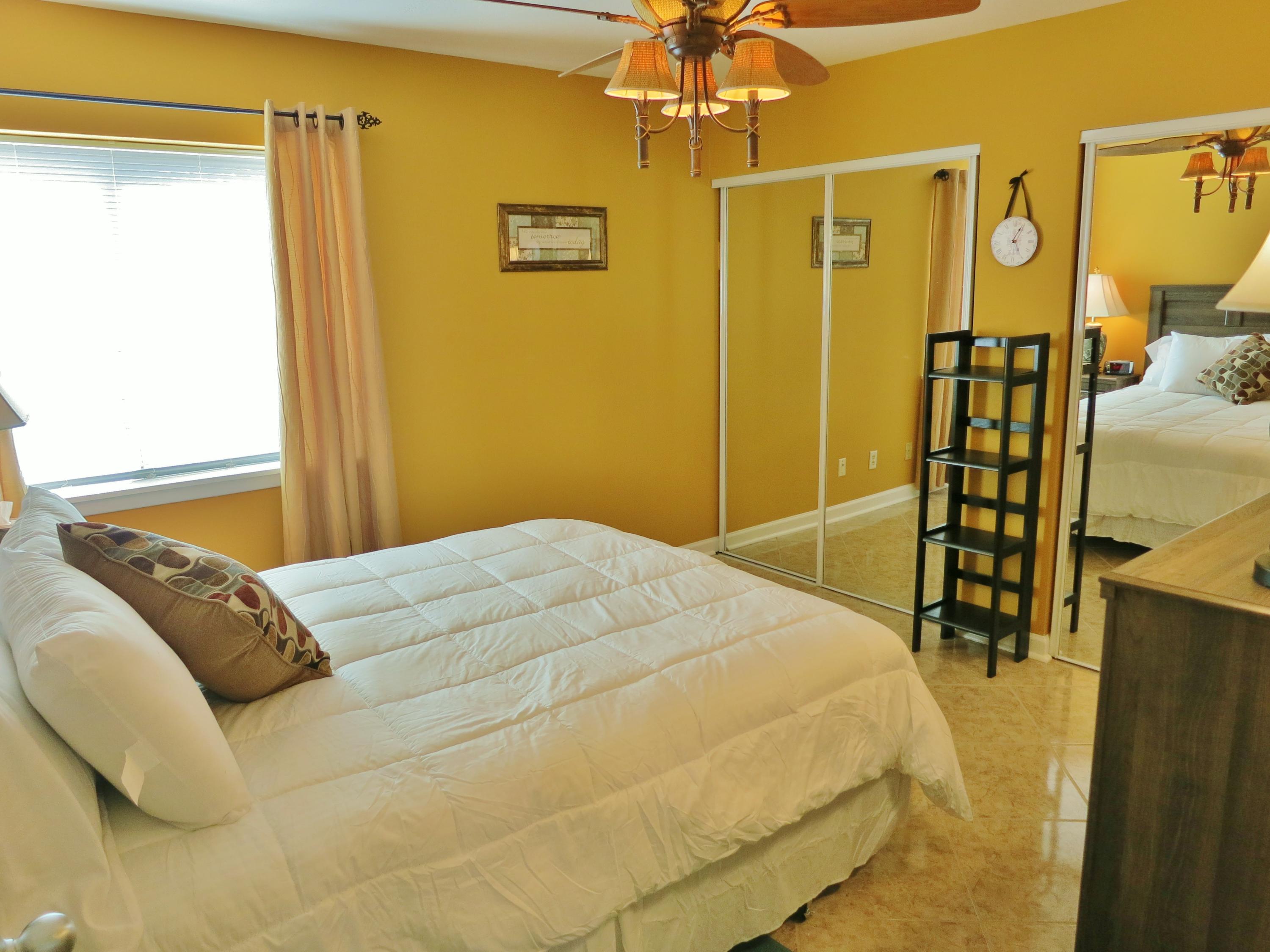 FINISTERRA CONDO - Residential