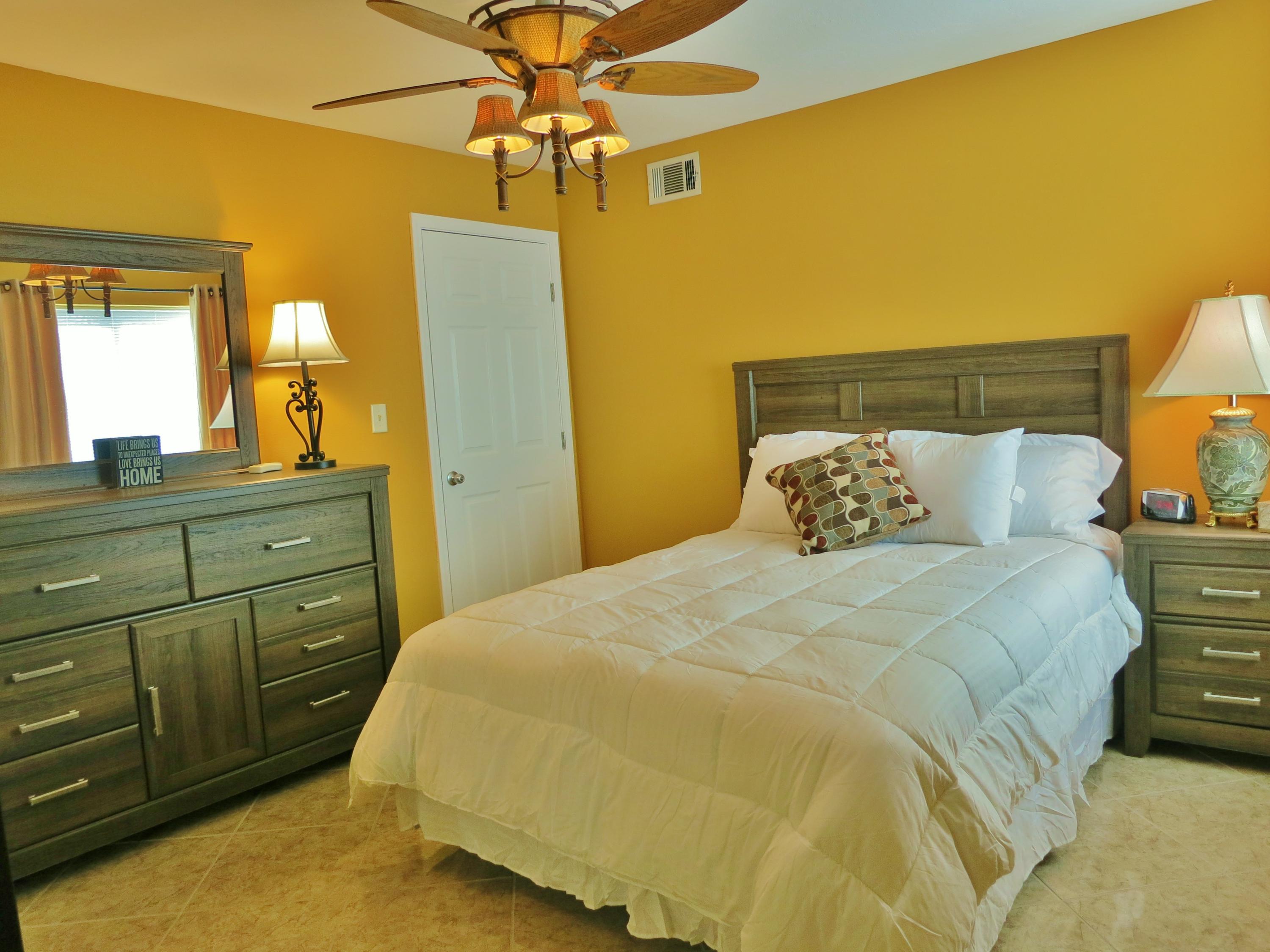 FINISTERRA CONDO - Residential