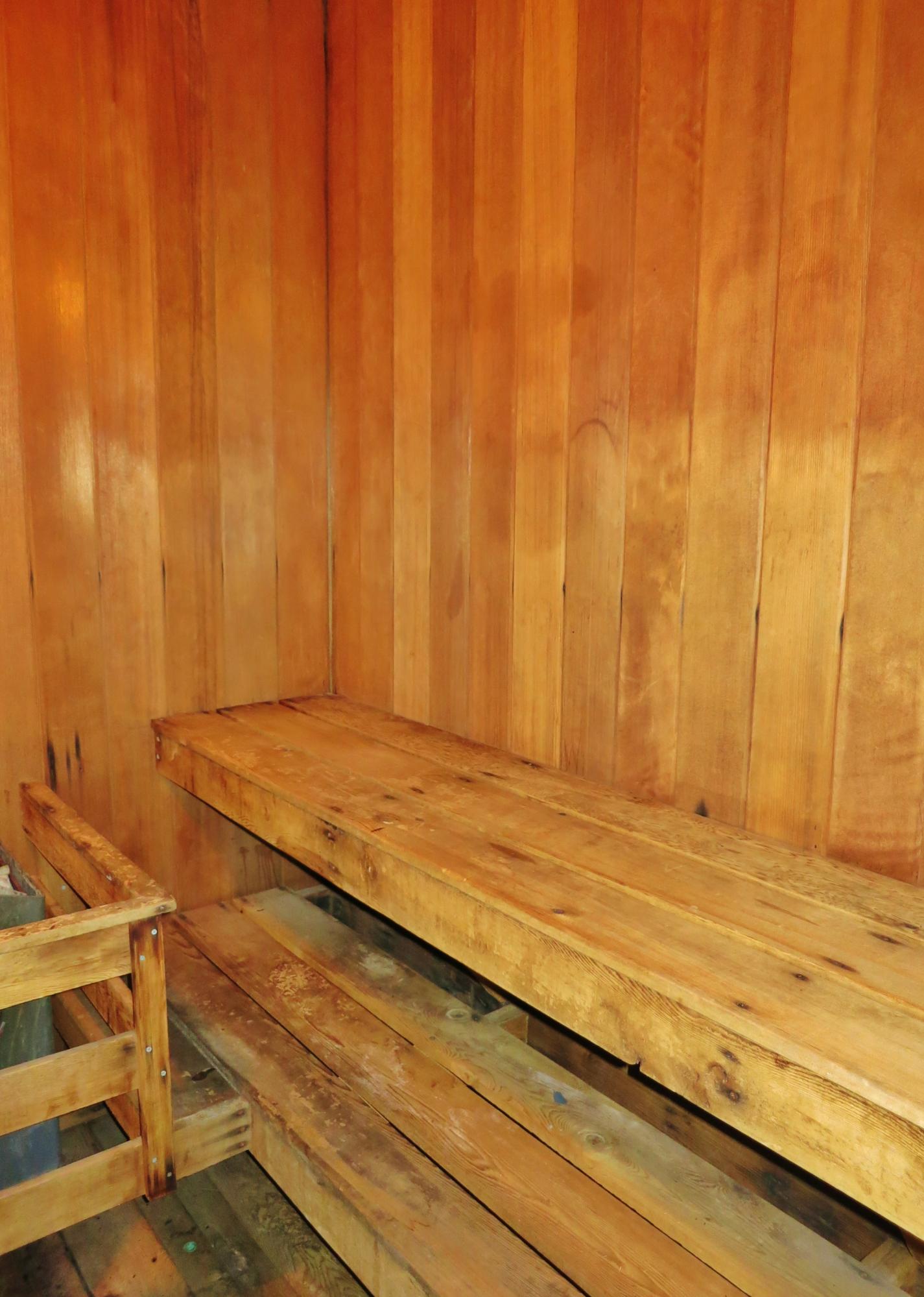 FINISTERRA CONDO - Residential