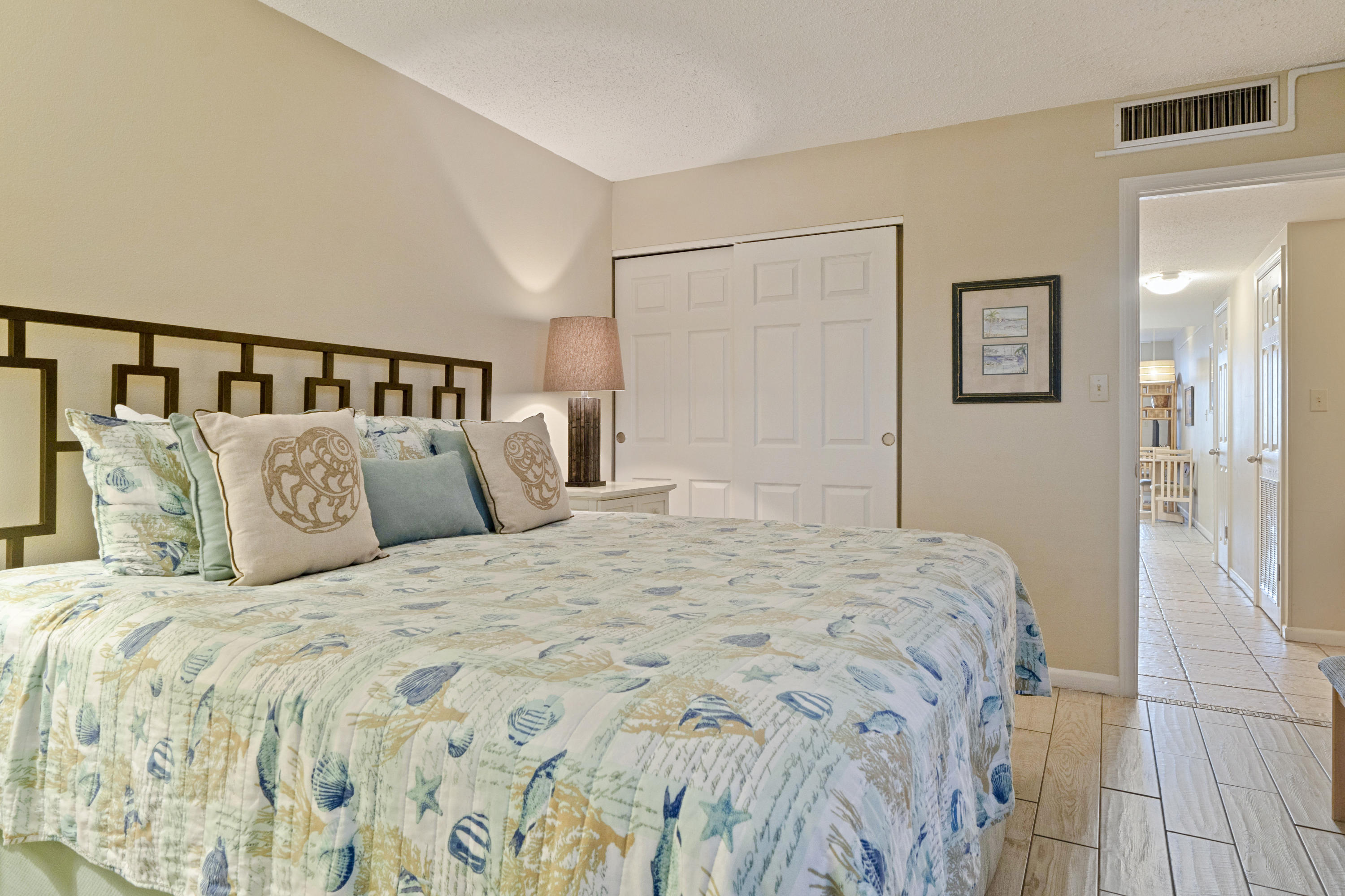 Jetty East Condominium - Residential