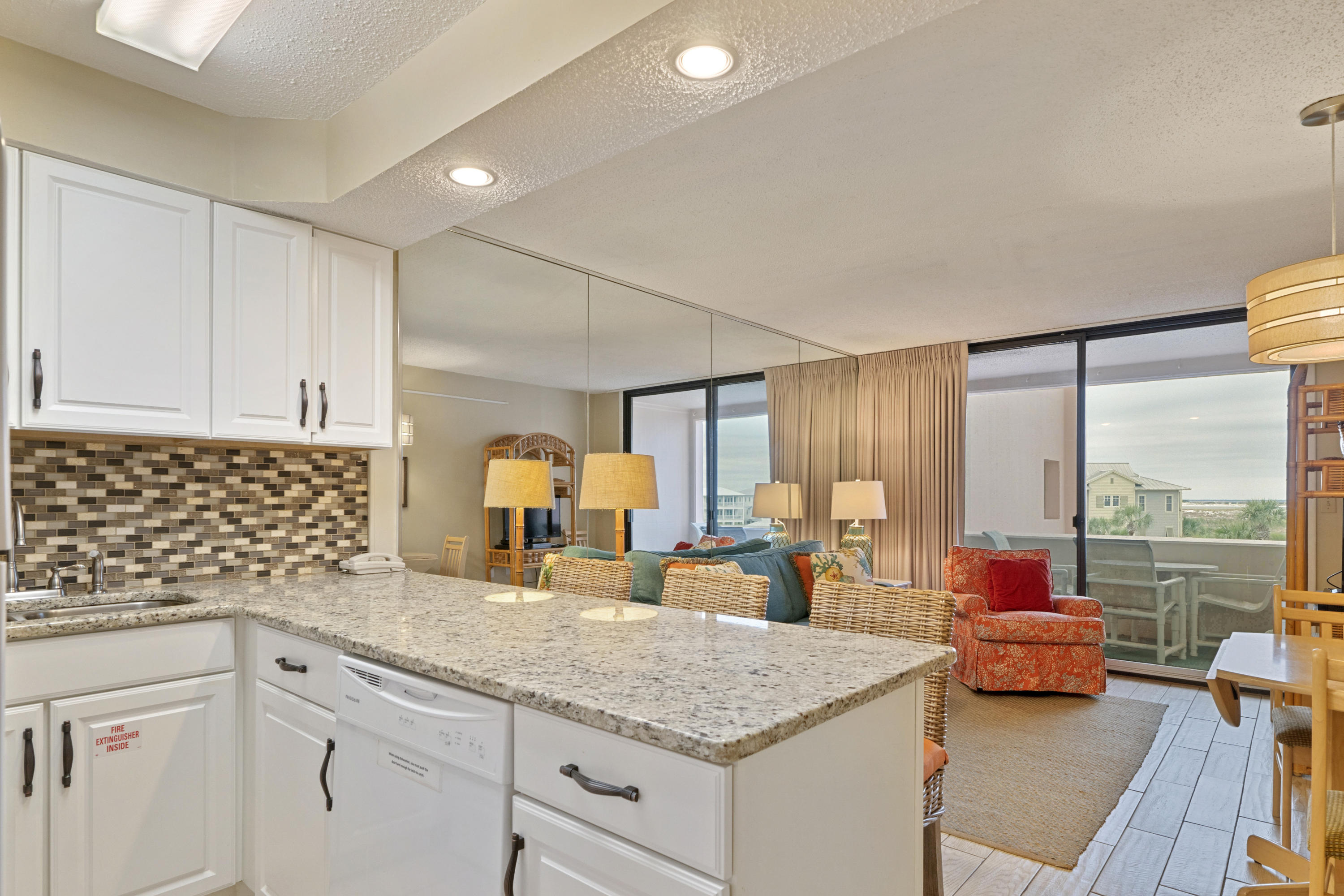 Jetty East Condominium - Residential