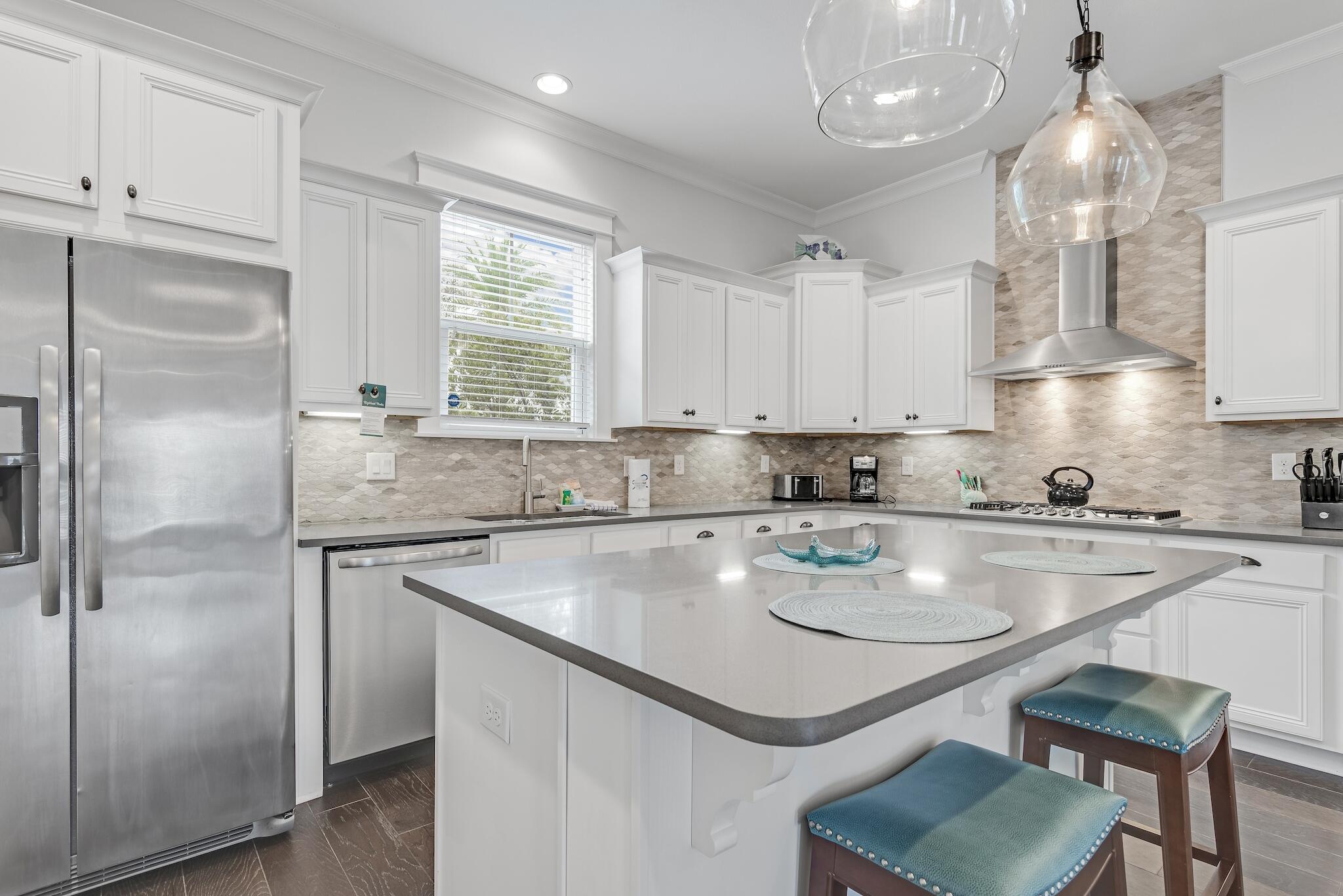 HIGHLAND PARKS - Residential