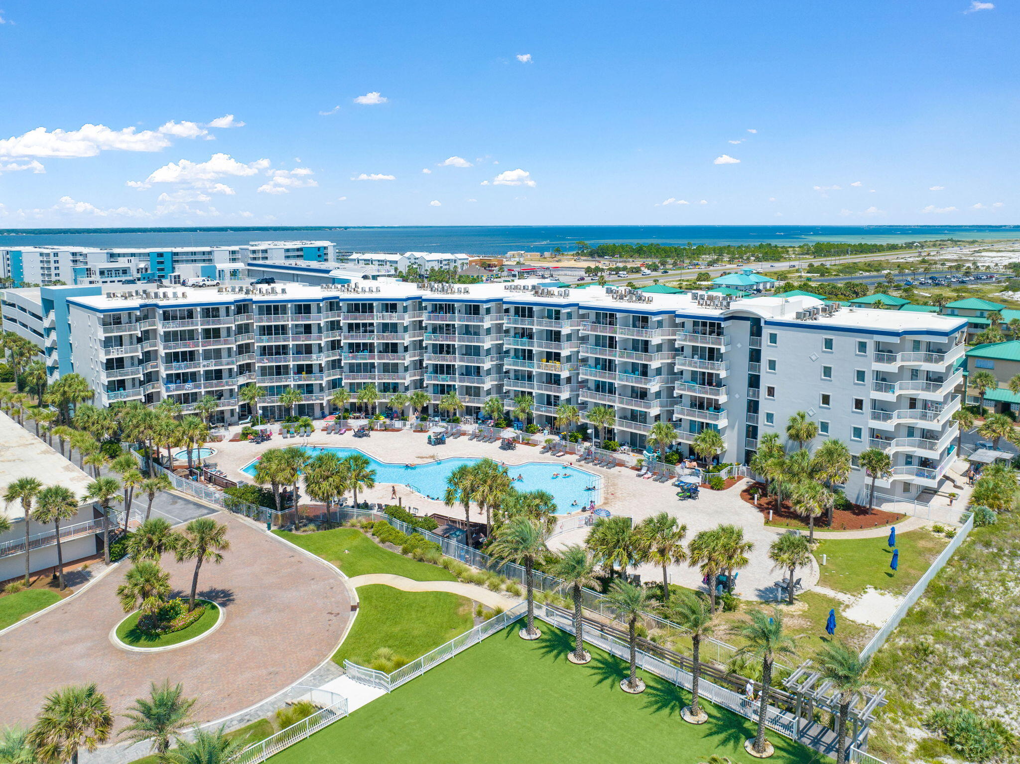 DESTIN WEST BEACH & BAY RESORT-GULFSIDE - Residential