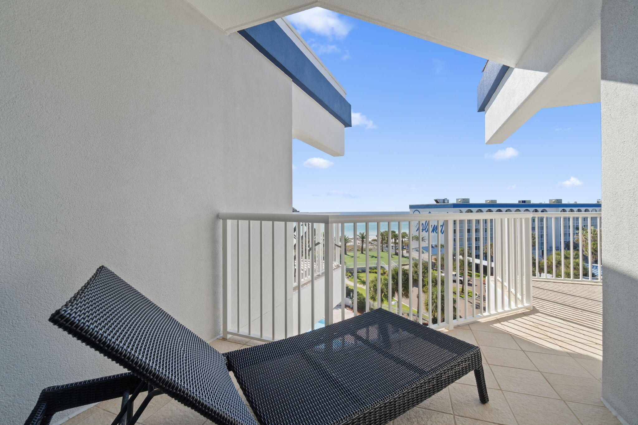 DESTIN WEST BEACH & BAY RESORT-GULFSIDE - Residential