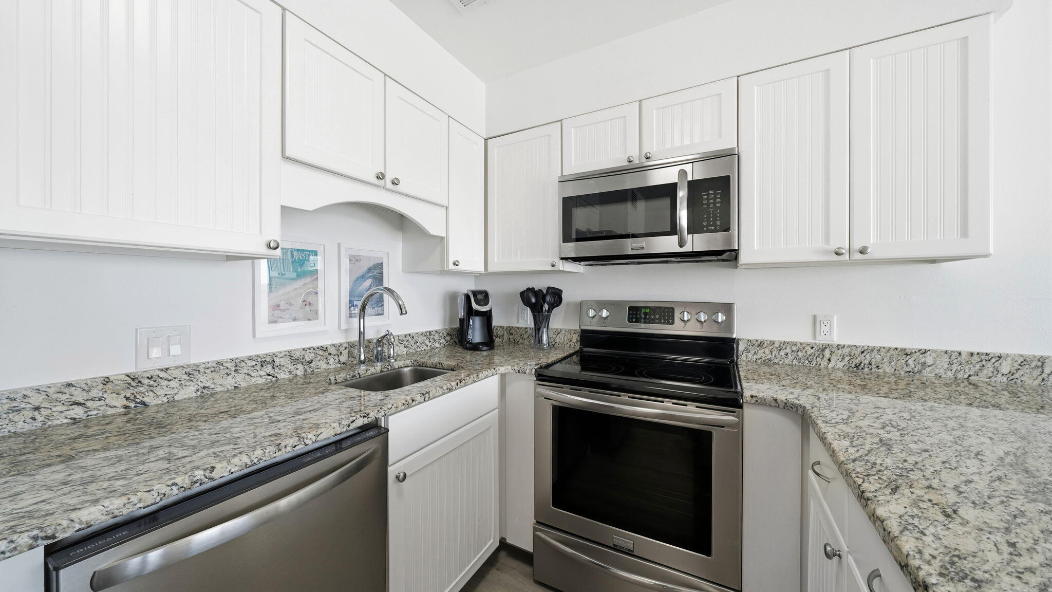 LEEWARD CONDO II - Residential
