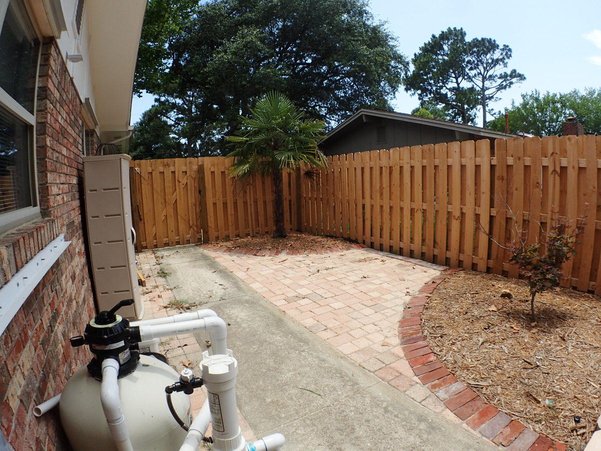 BAYOU POQUITO - Residential