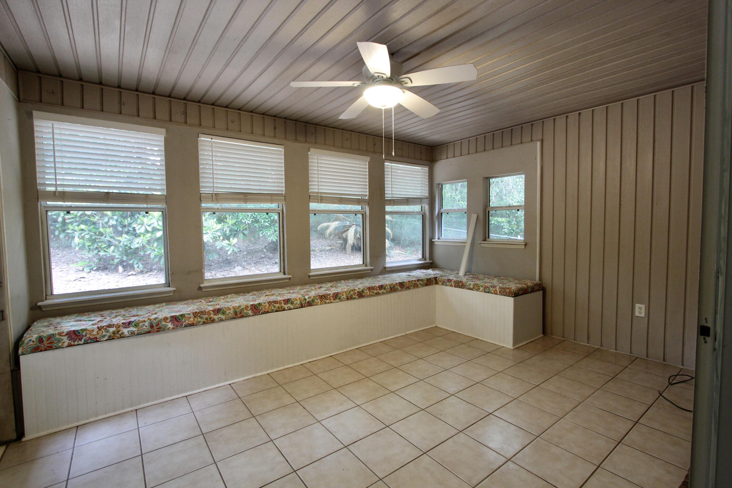 HILLTOP ACRES - Residential
