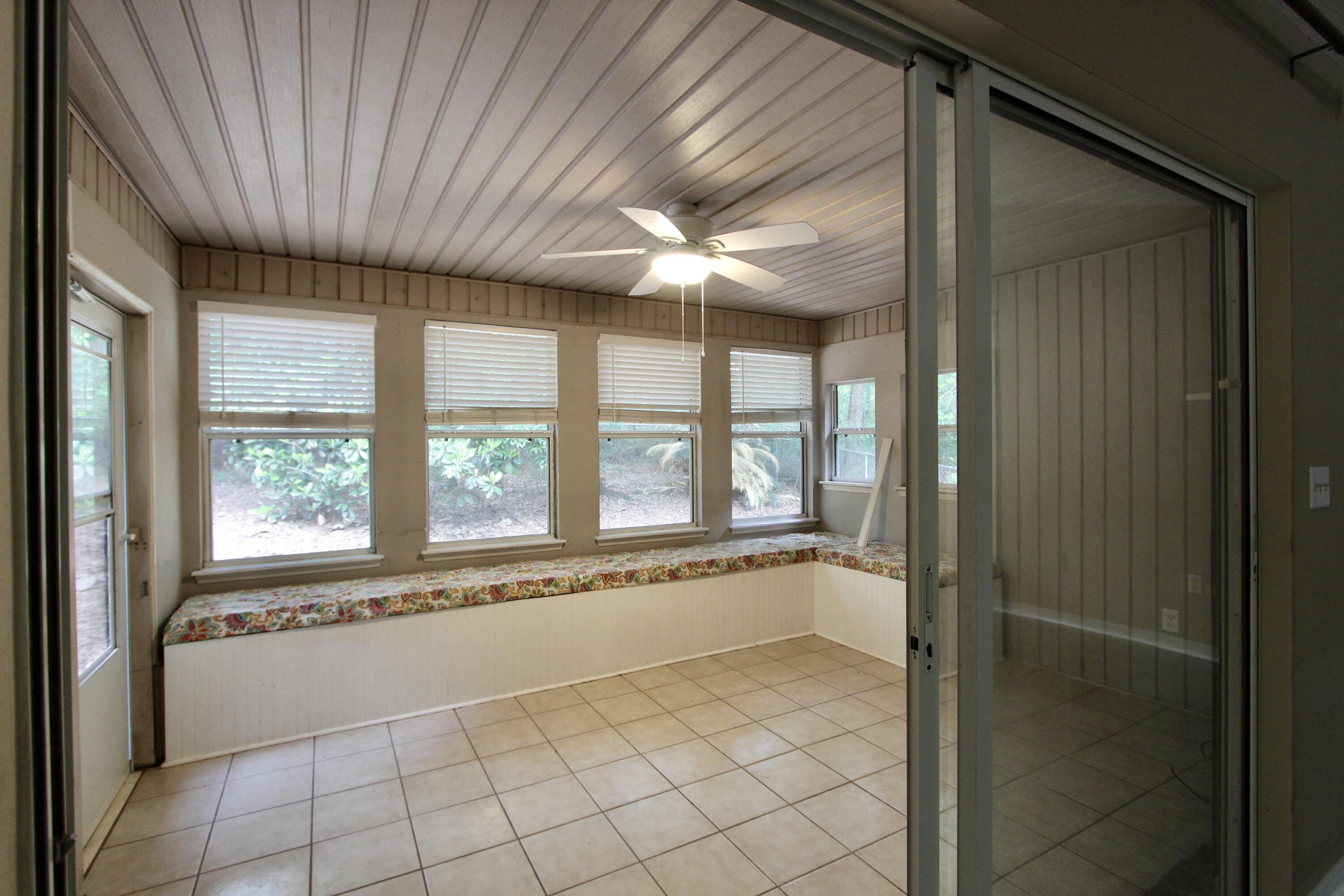 HILLTOP ACRES - Residential