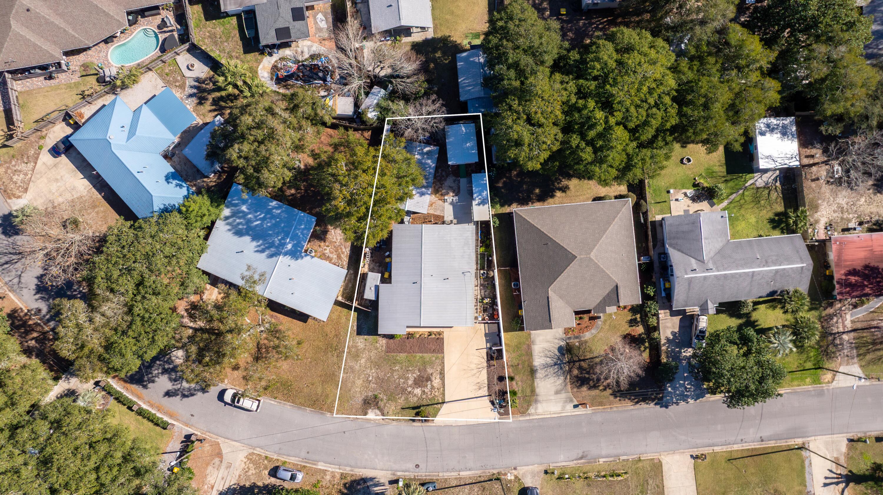 ELLIOTTS POINT 7TH ADDN - Residential