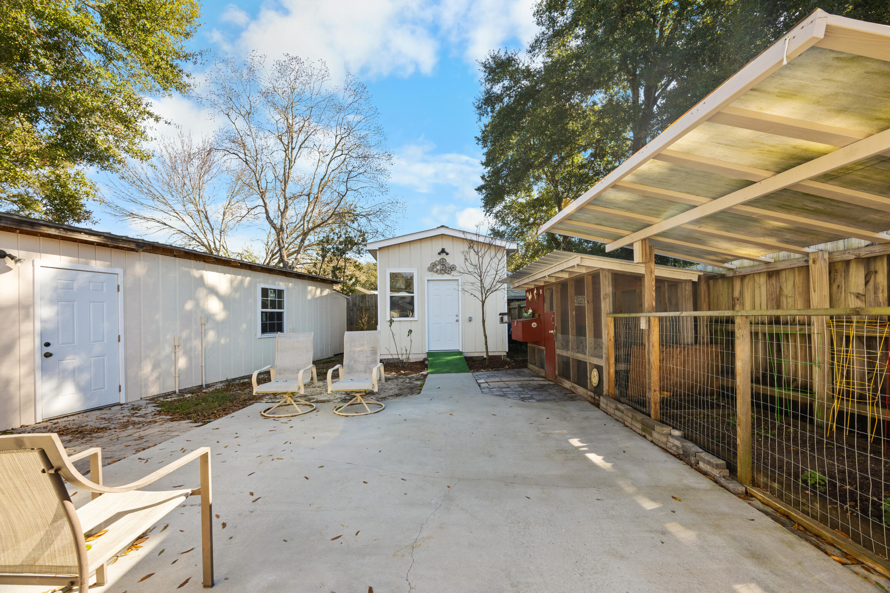 ELLIOTTS POINT 7TH ADDN - Residential