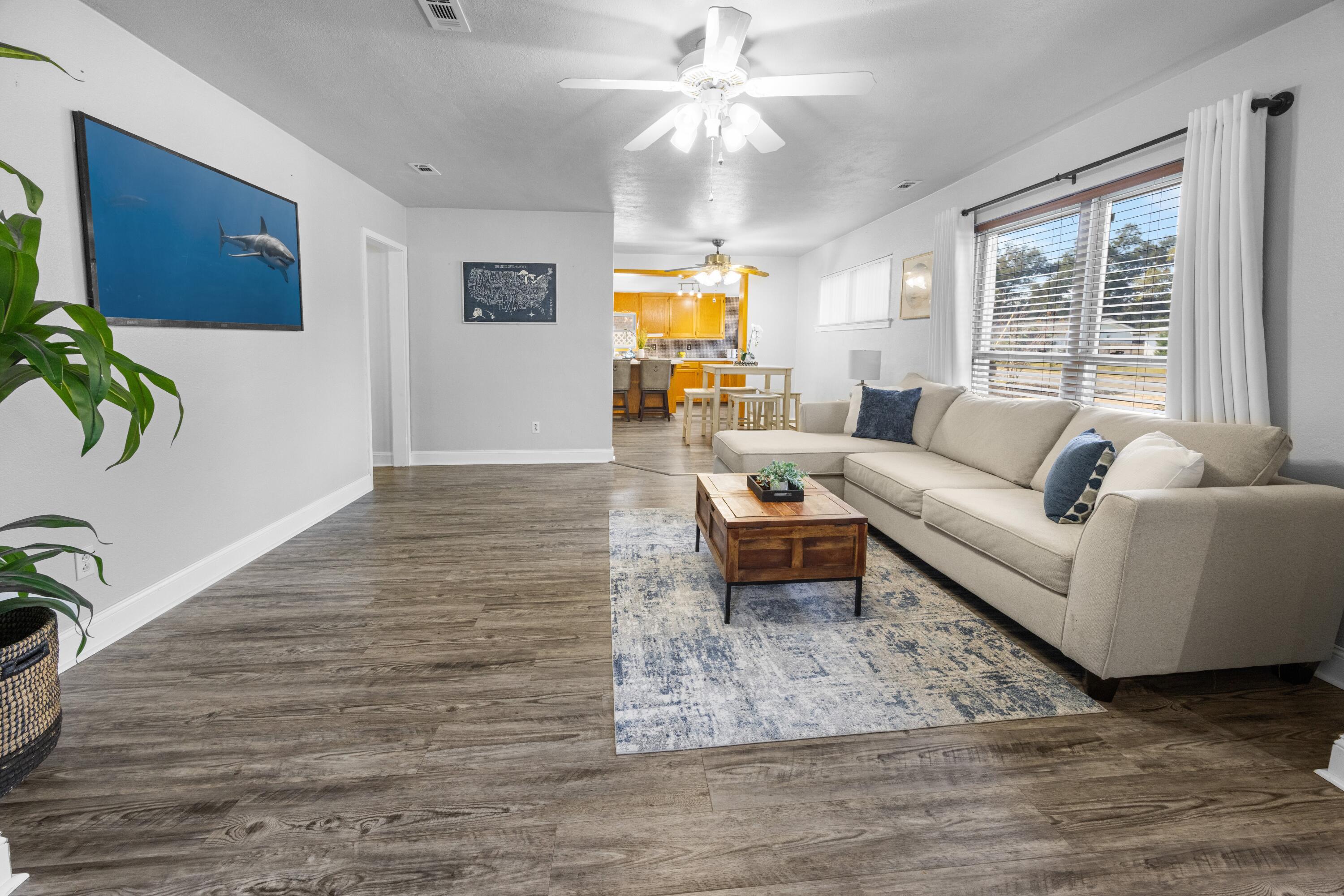 ELLIOTTS POINT 7TH ADDN - Residential