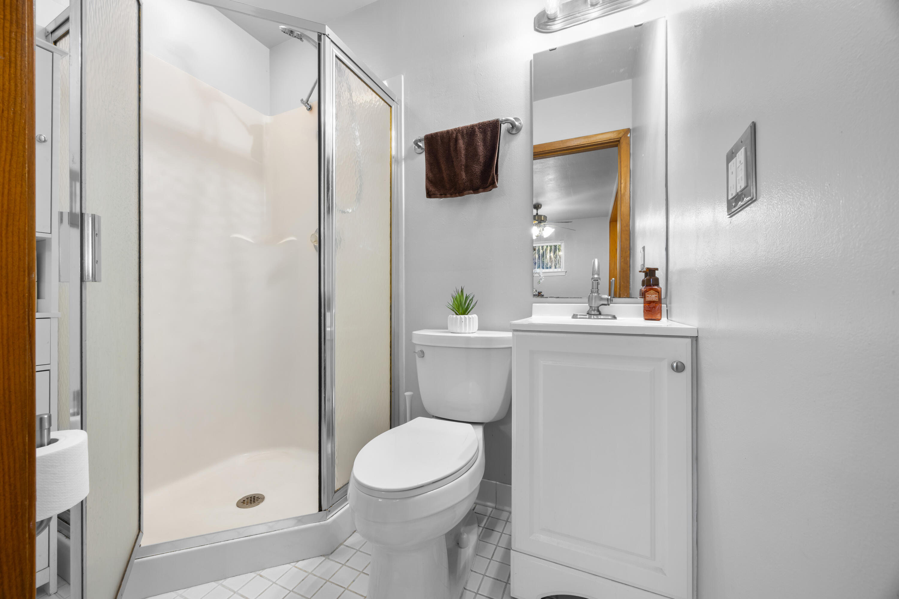 ELLIOTTS POINT 7TH ADDN - Residential