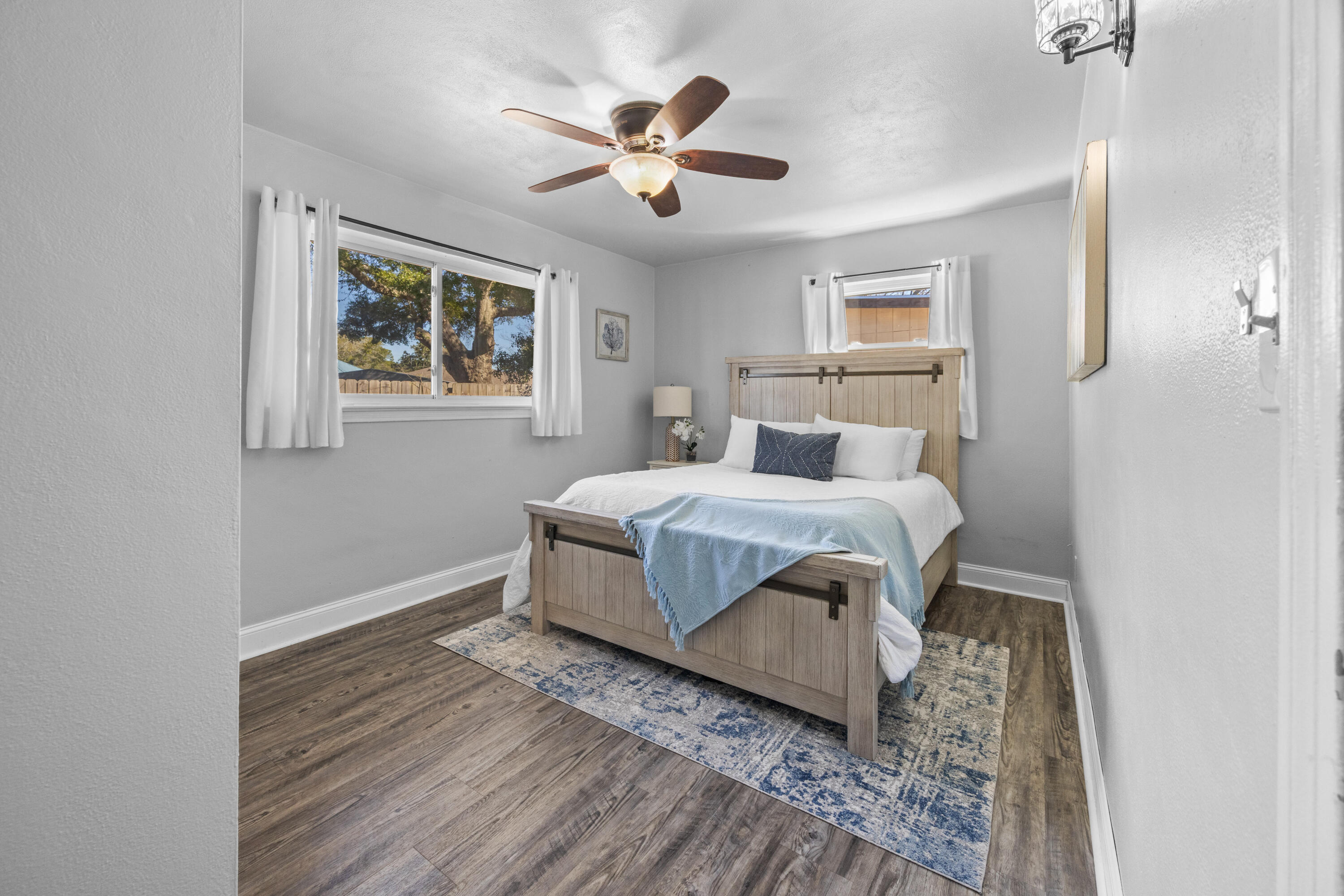 ELLIOTTS POINT 7TH ADDN - Residential