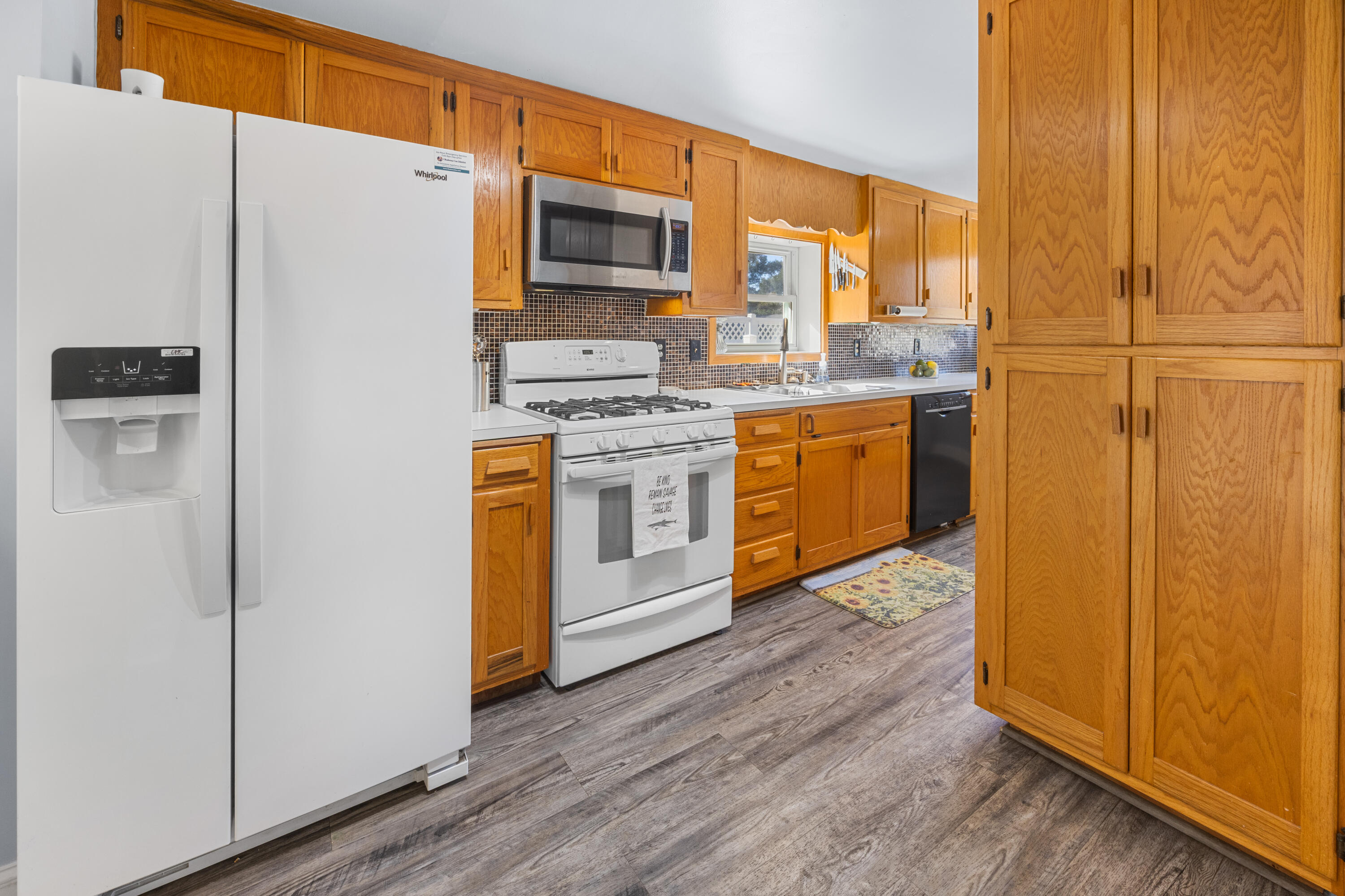 ELLIOTTS POINT 7TH ADDN - Residential